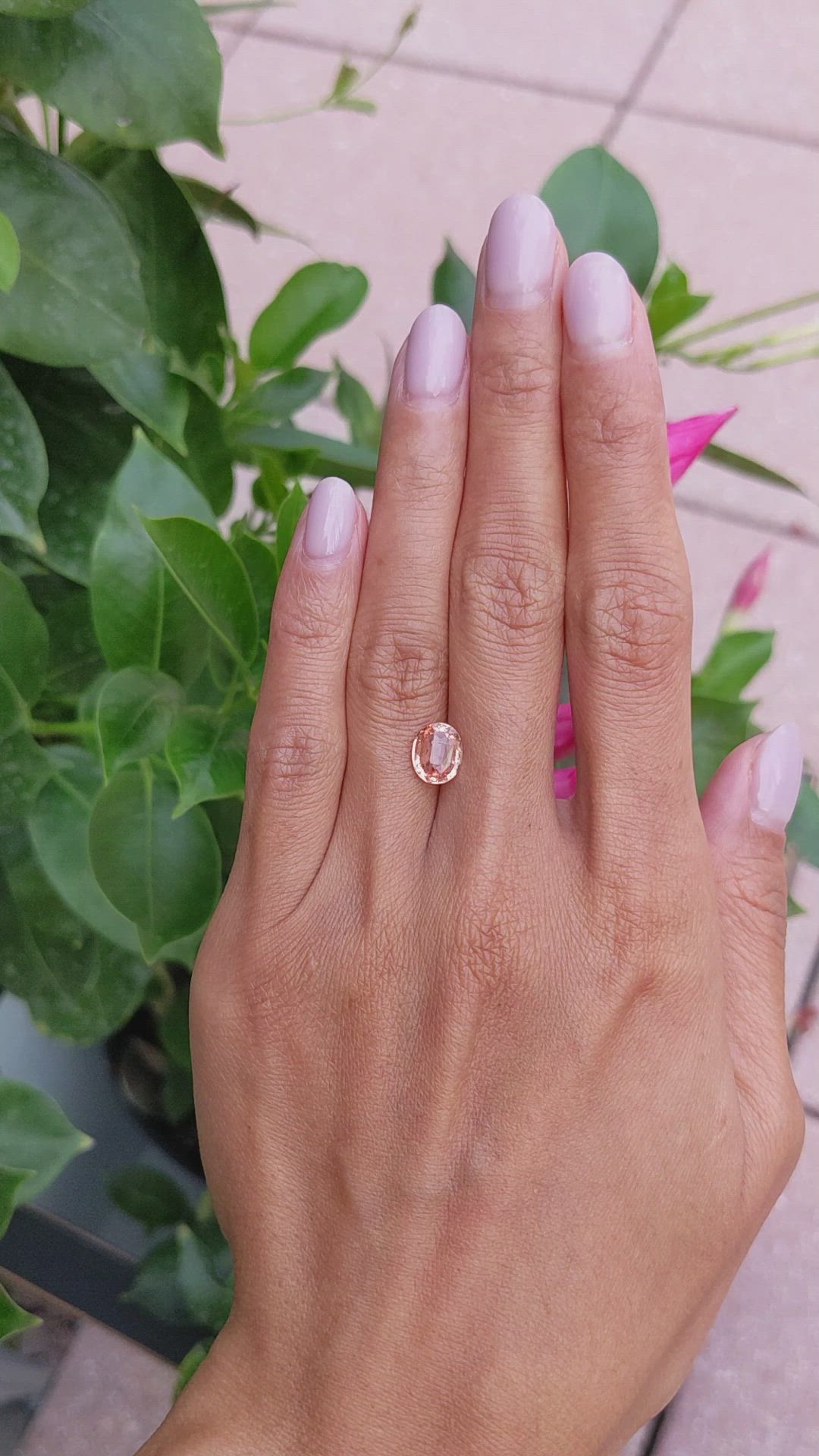 2.00 Ct. Padparadscha Sapphire from Ceylon (Sri Lanka) Size Video