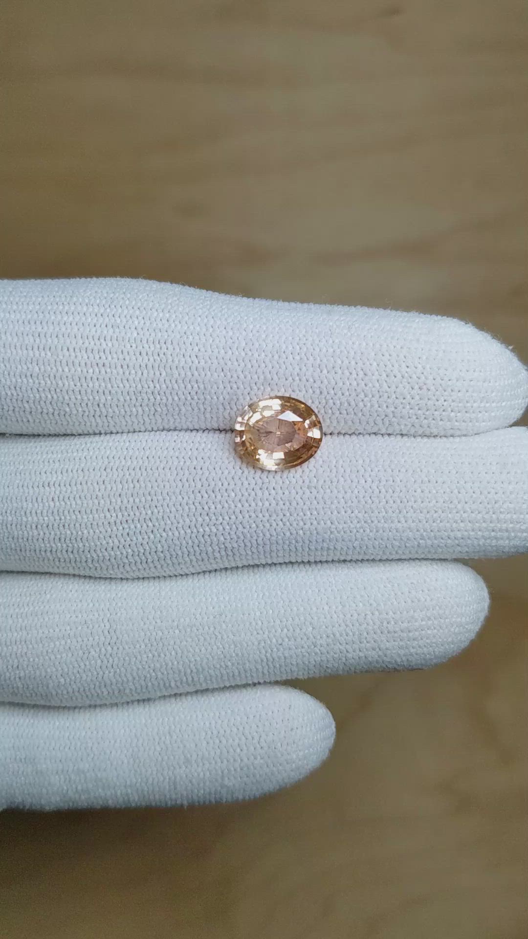 3.04 Ct. Padparadscha Sapphire from Ceylon (Sri Lanka) Size Video