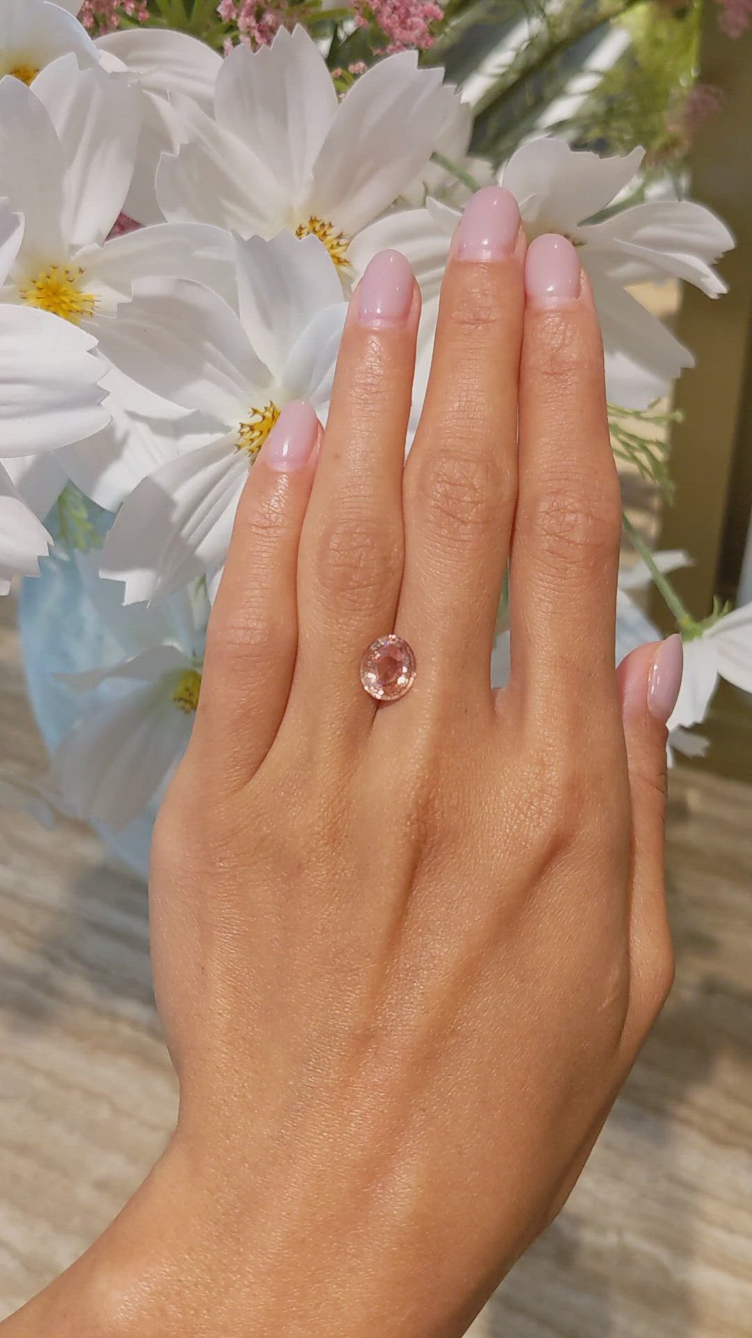 3.04 Ct. Padparadscha Sapphire from Ceylon (Sri Lanka) Size Video