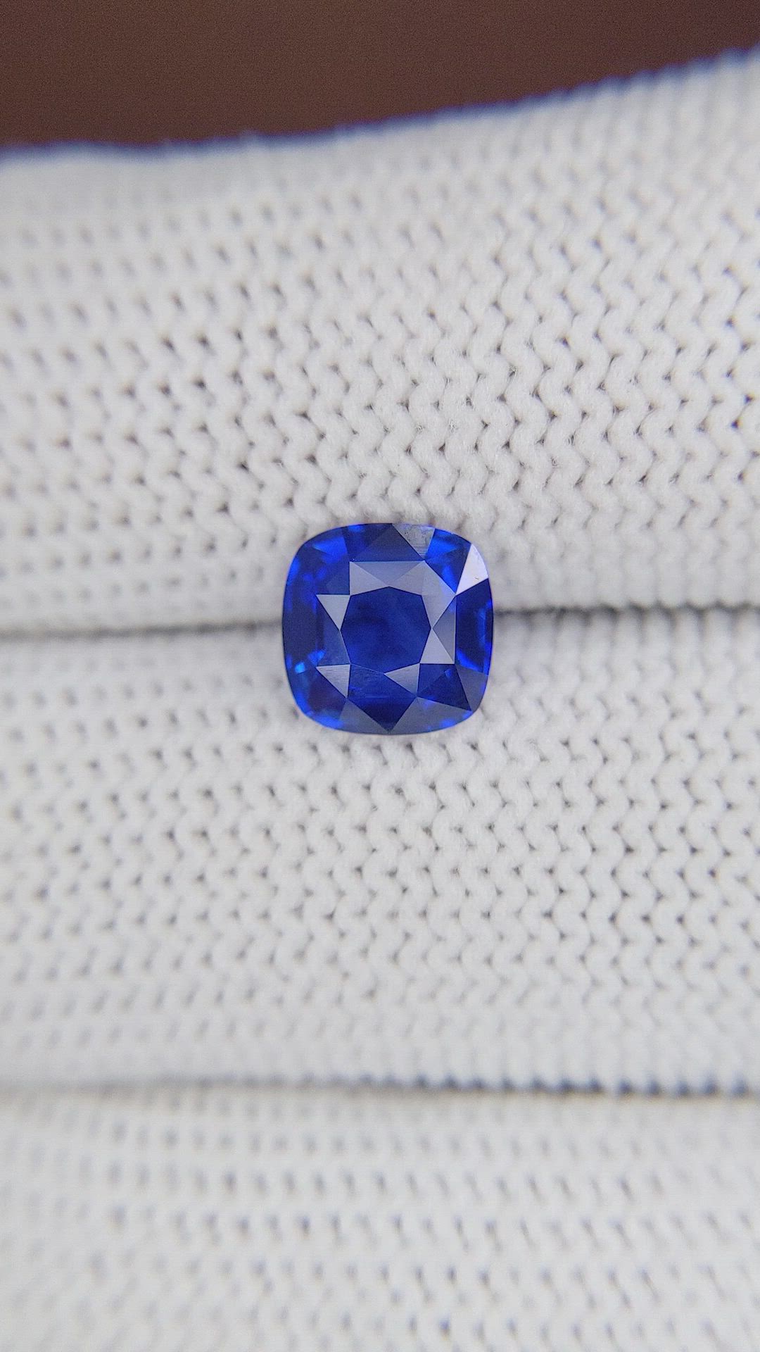 2.04 Ct. Blue Sapphire from Ceylon (Sri Lanka) Size Video