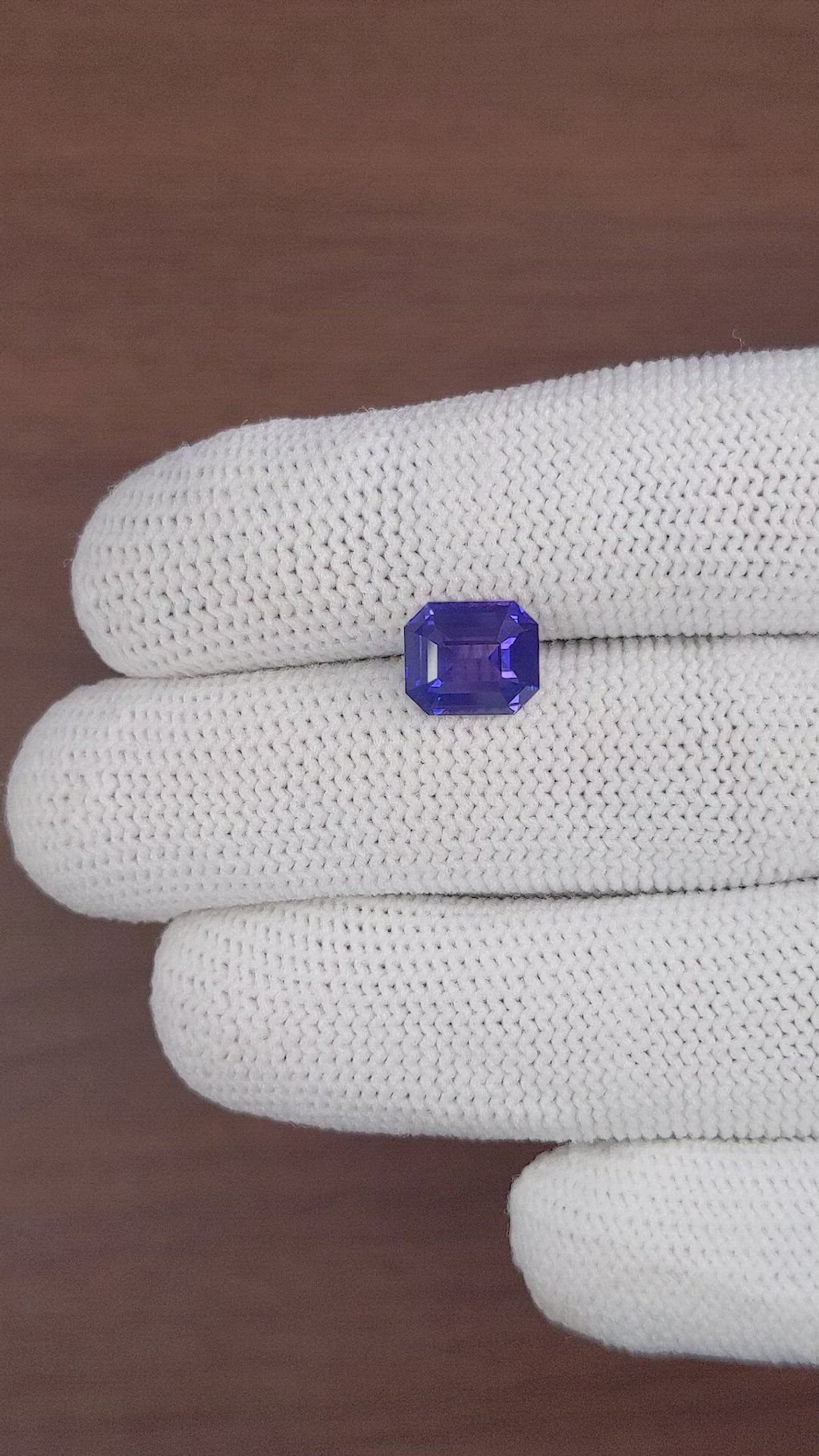3.09 Ct. Color Change Sapphire from Ceylon (Sri Lanka) Size Video