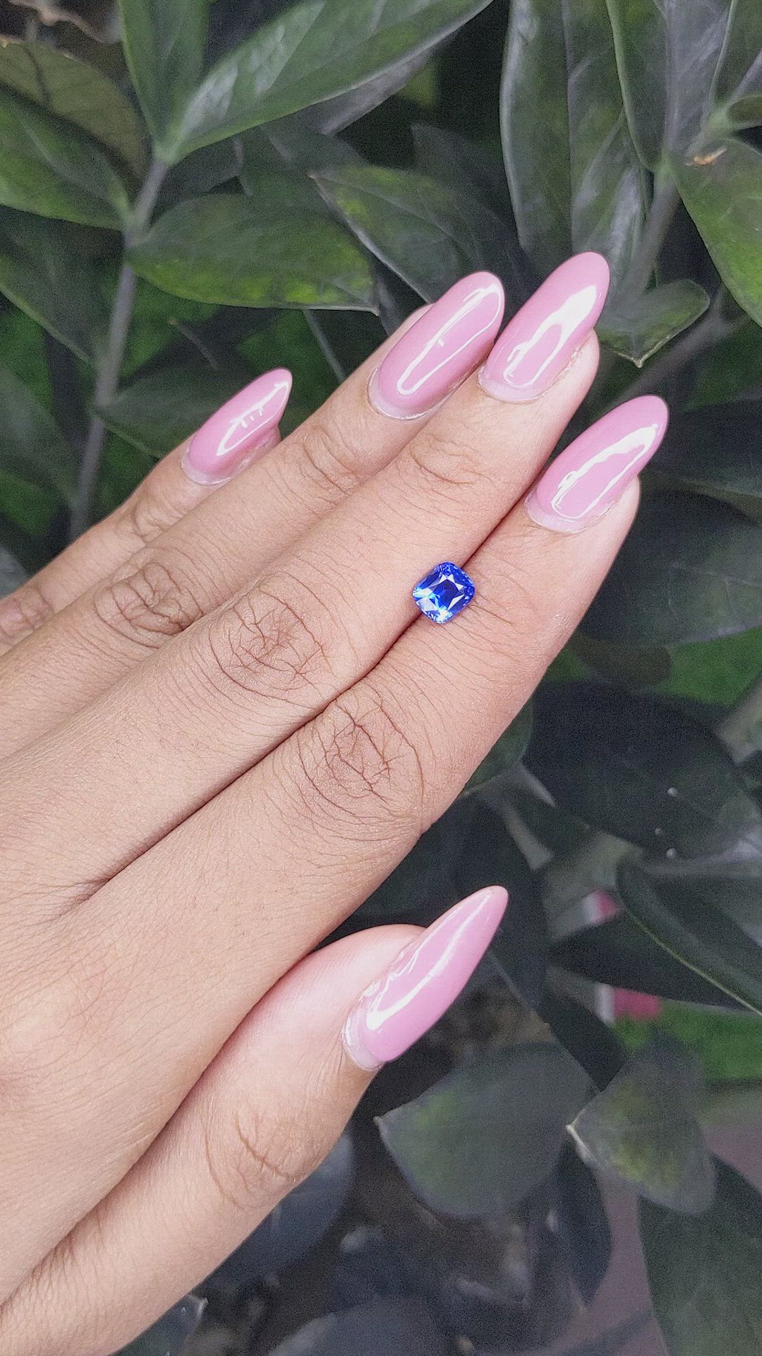 1.03 Ct. Blue Sapphire from Ceylon (Sri Lanka) Size Video