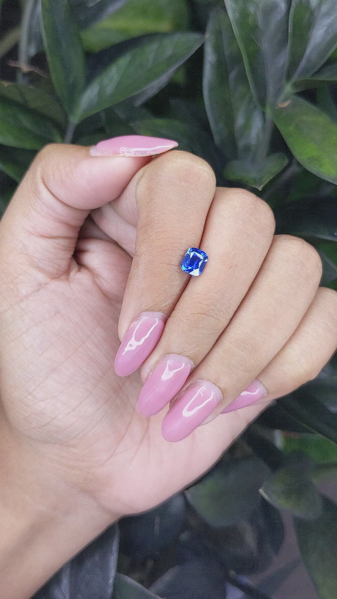 1.03 Ct. Blue Sapphire from Ceylon (Sri Lanka) Size Video