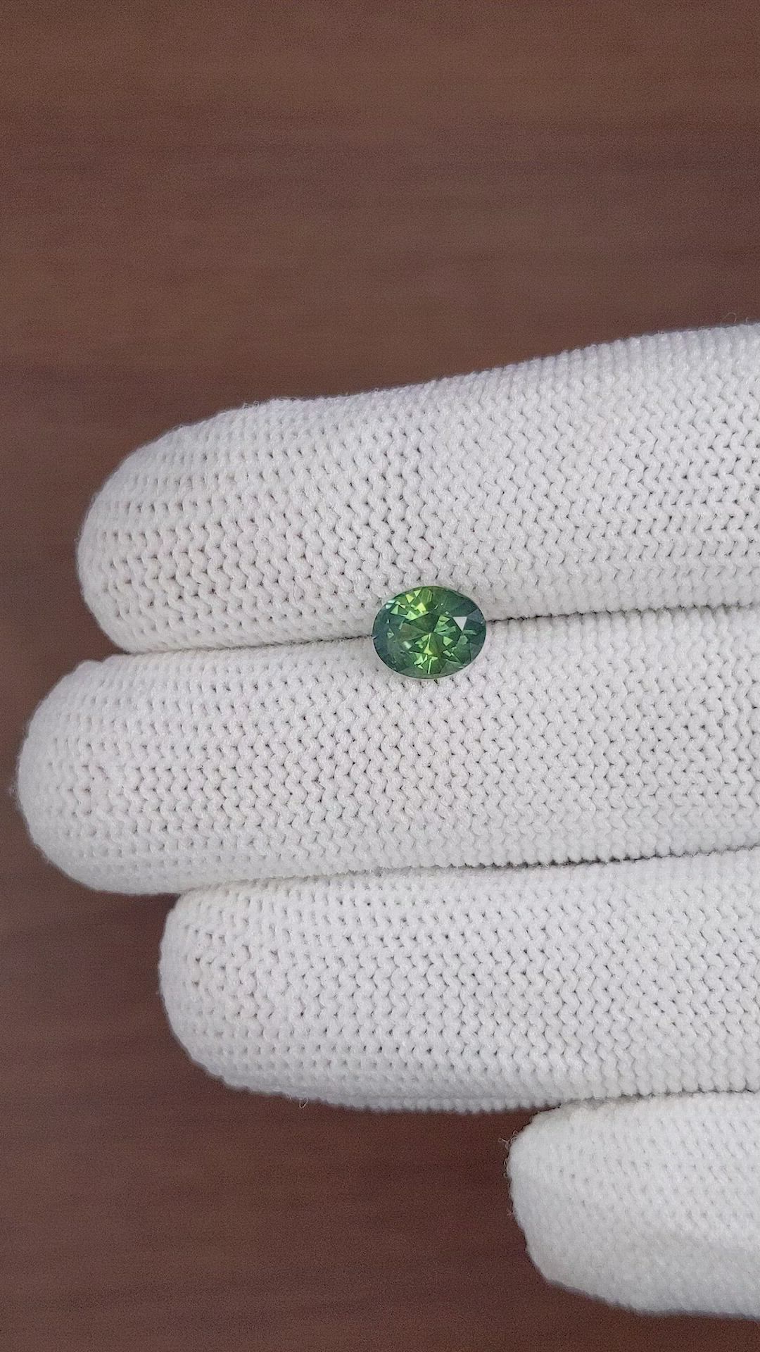 1.55 Ct. Green Sapphire from Ceylon (Sri Lanka) Size Video