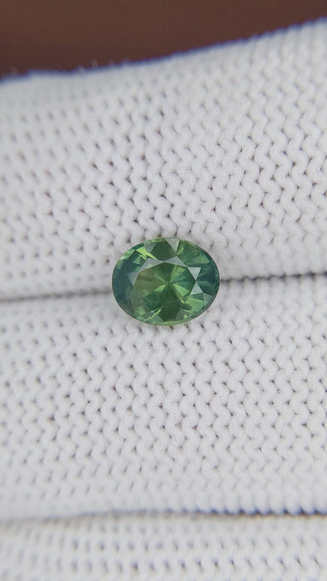 1.55 Ct. Green Sapphire from Ceylon (Sri Lanka) Size Video
