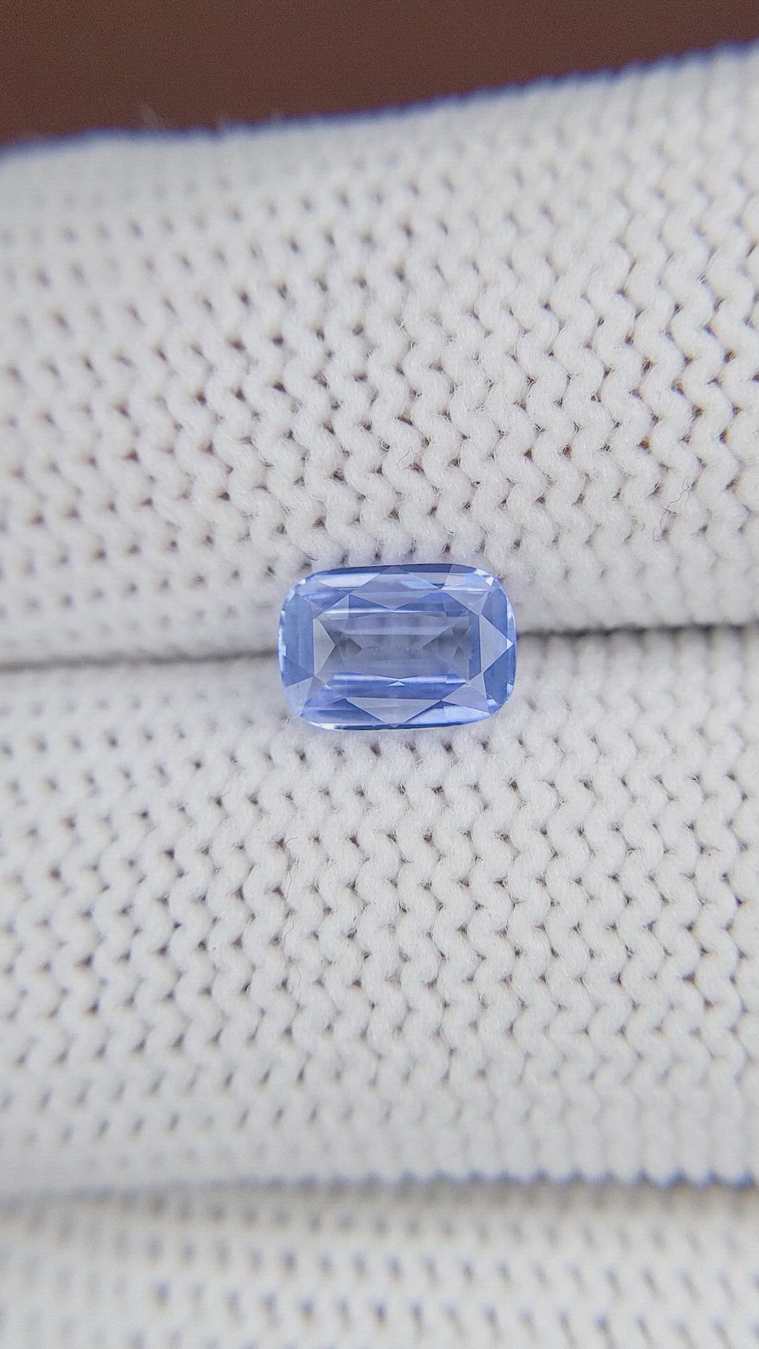 1.07 Ct. Blue Sapphire from Ceylon (Sri Lanka) Size Video
