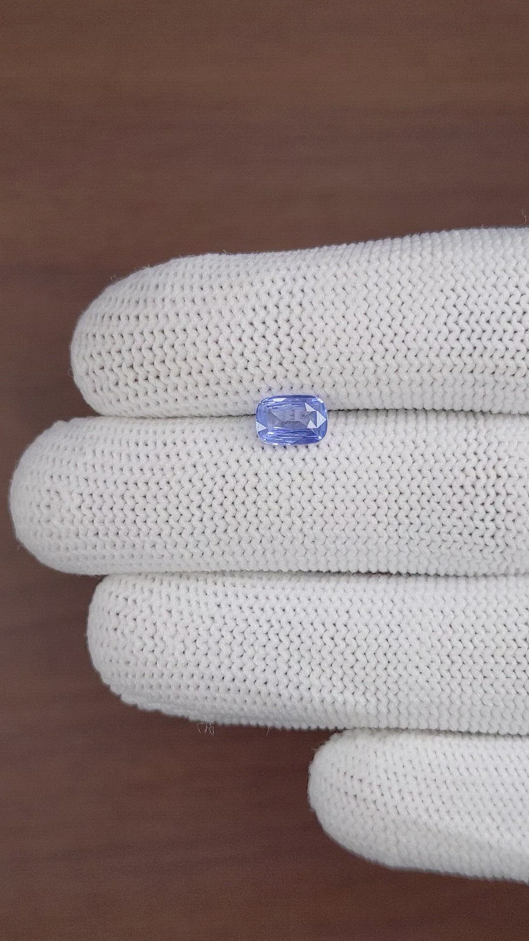 1.07 Ct. Blue Sapphire from Ceylon (Sri Lanka) Size Video
