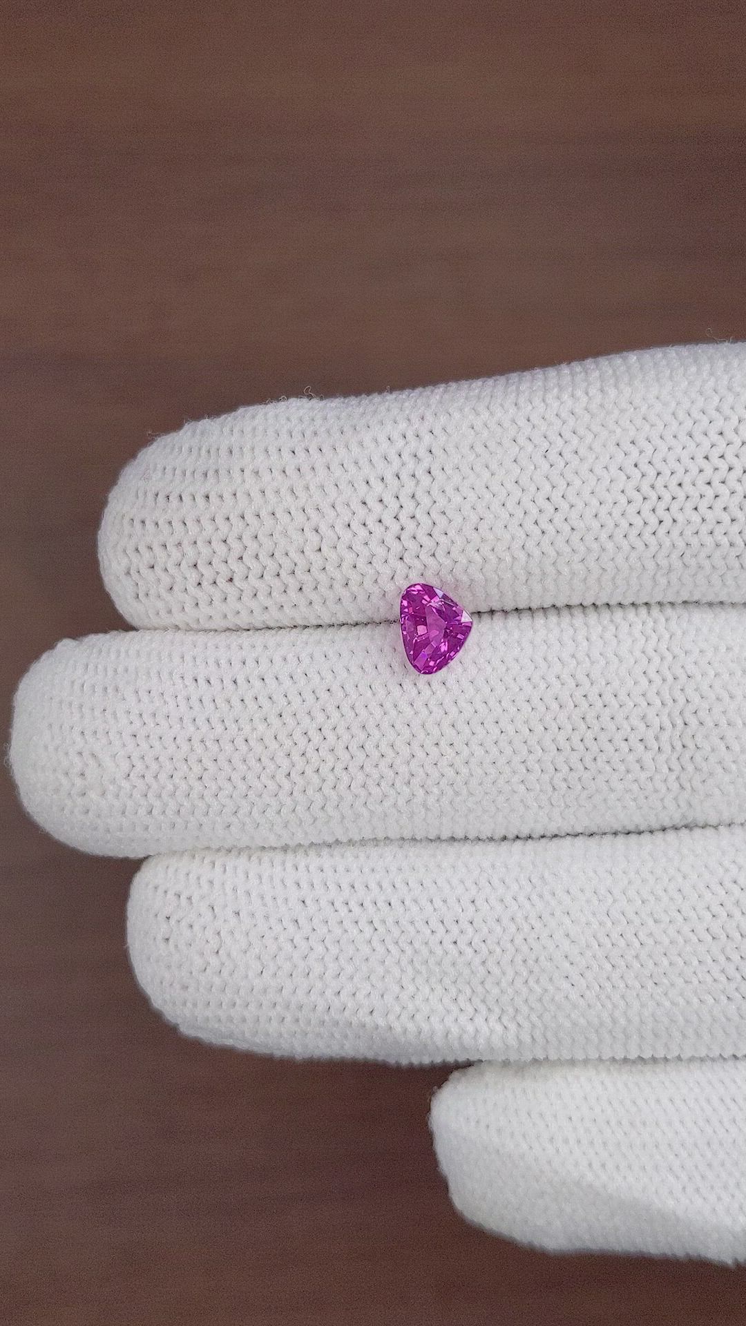 1.02 Ct. Purplish Pink Sapphire from Ceylon (Sri Lanka) Size Video