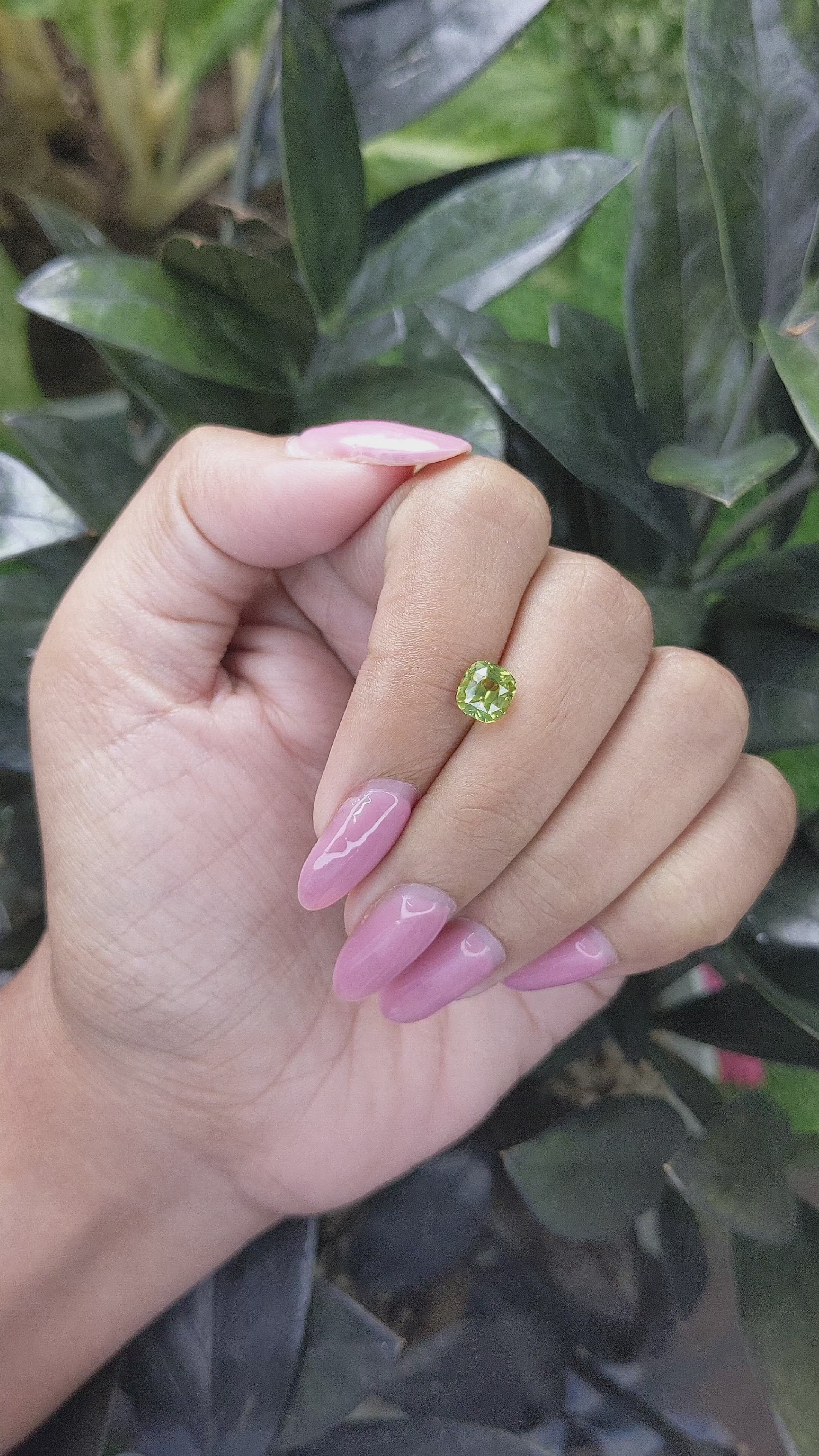 1.46 Ct. Green Sapphire from Ceylon (Sri Lanka) Size Video
