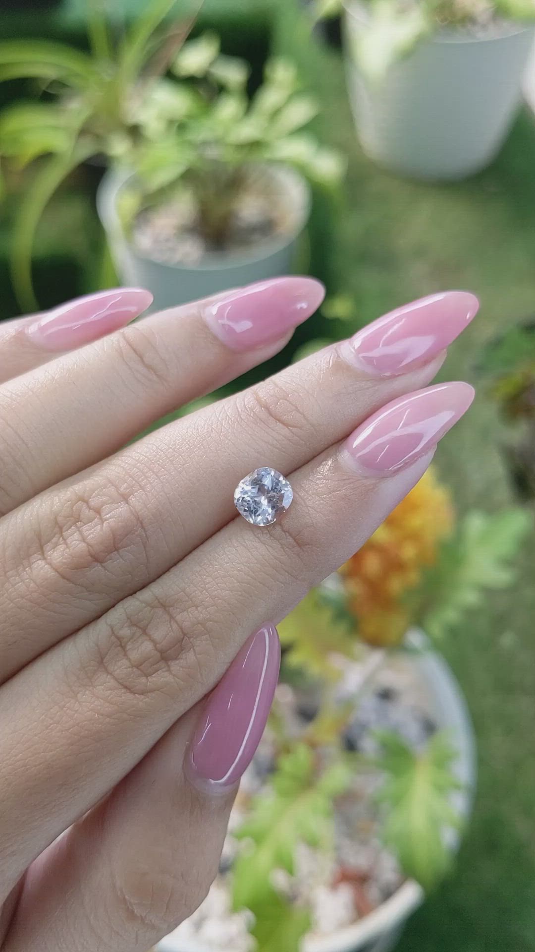 1.68 Ct. White Sapphire from Ceylon (Sri Lanka) Size Video