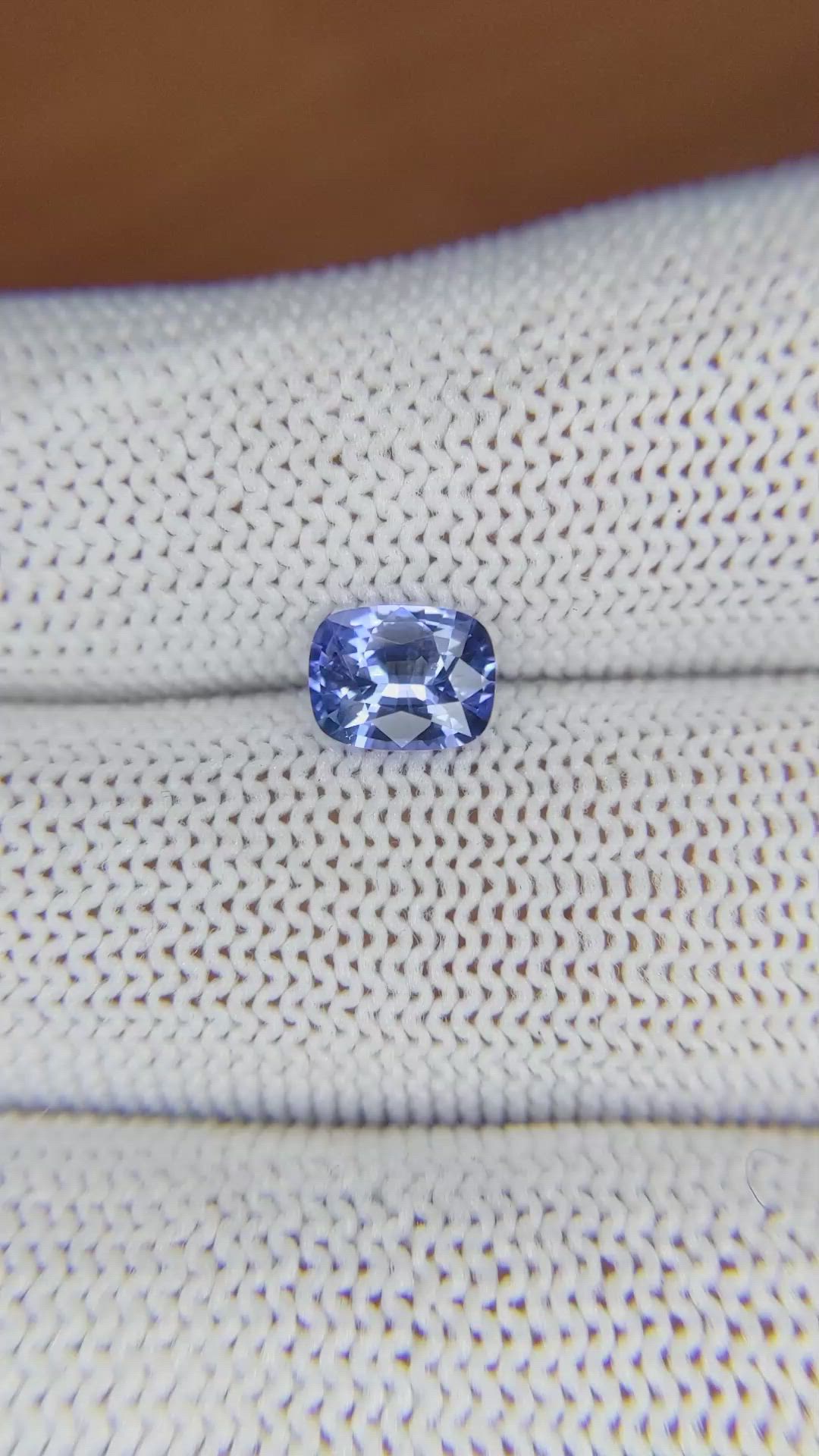 1.23 Ct. Blue Sapphire from Ceylon (Sri Lanka) Size Video