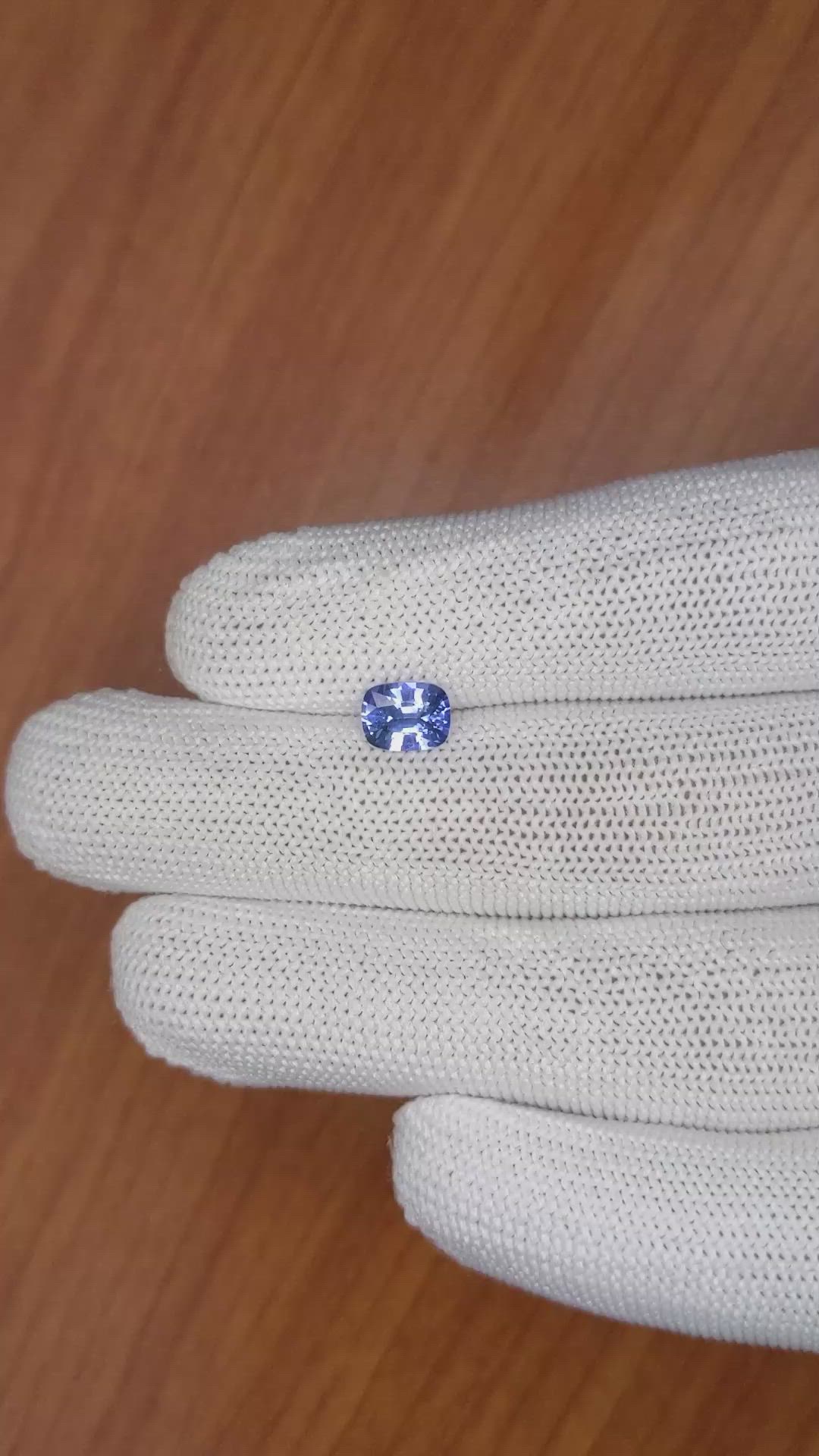 1.23 Ct. Blue Sapphire from Ceylon (Sri Lanka) Size Video