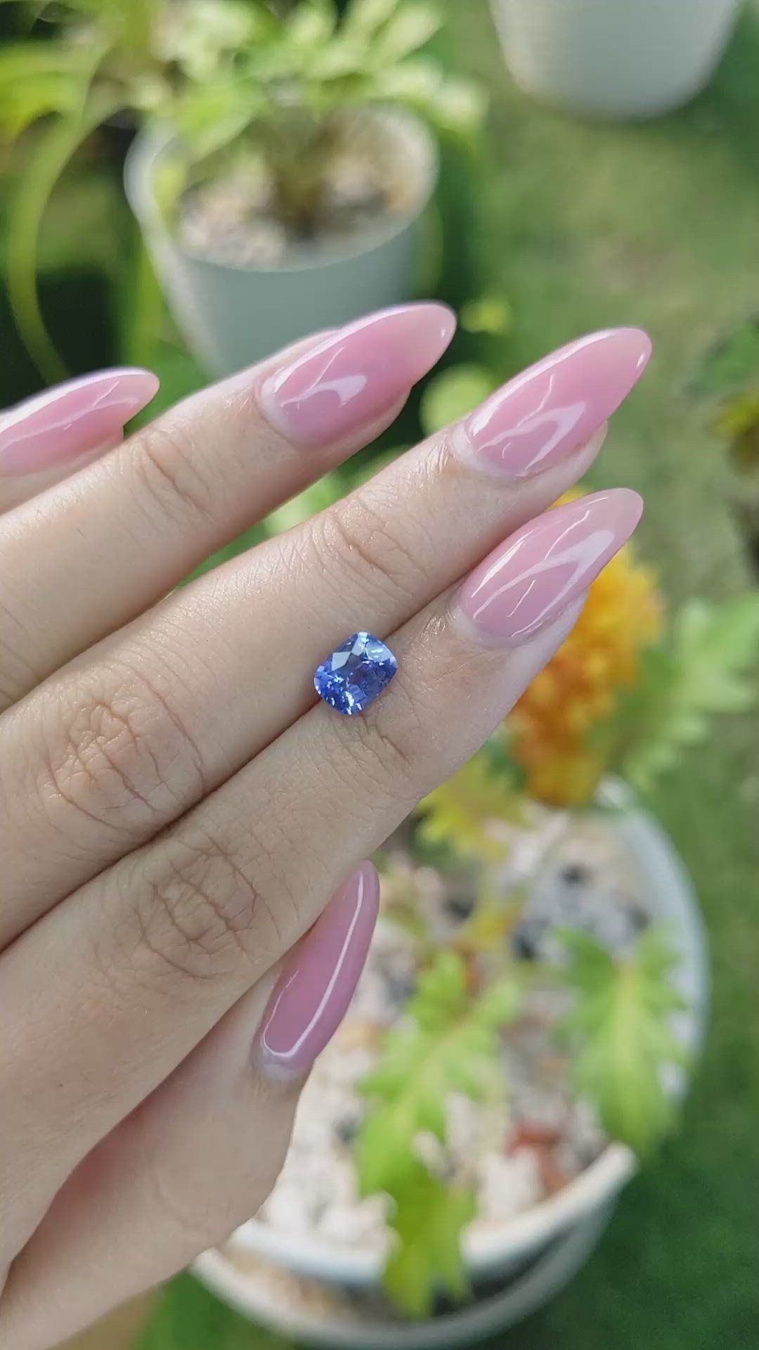 1.23 Ct. Blue Sapphire from Ceylon (Sri Lanka) Size Video