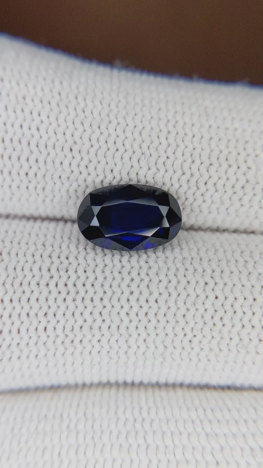 2.42 Ct. Blue Sapphire from Ceylon (Sri Lanka) Size Video