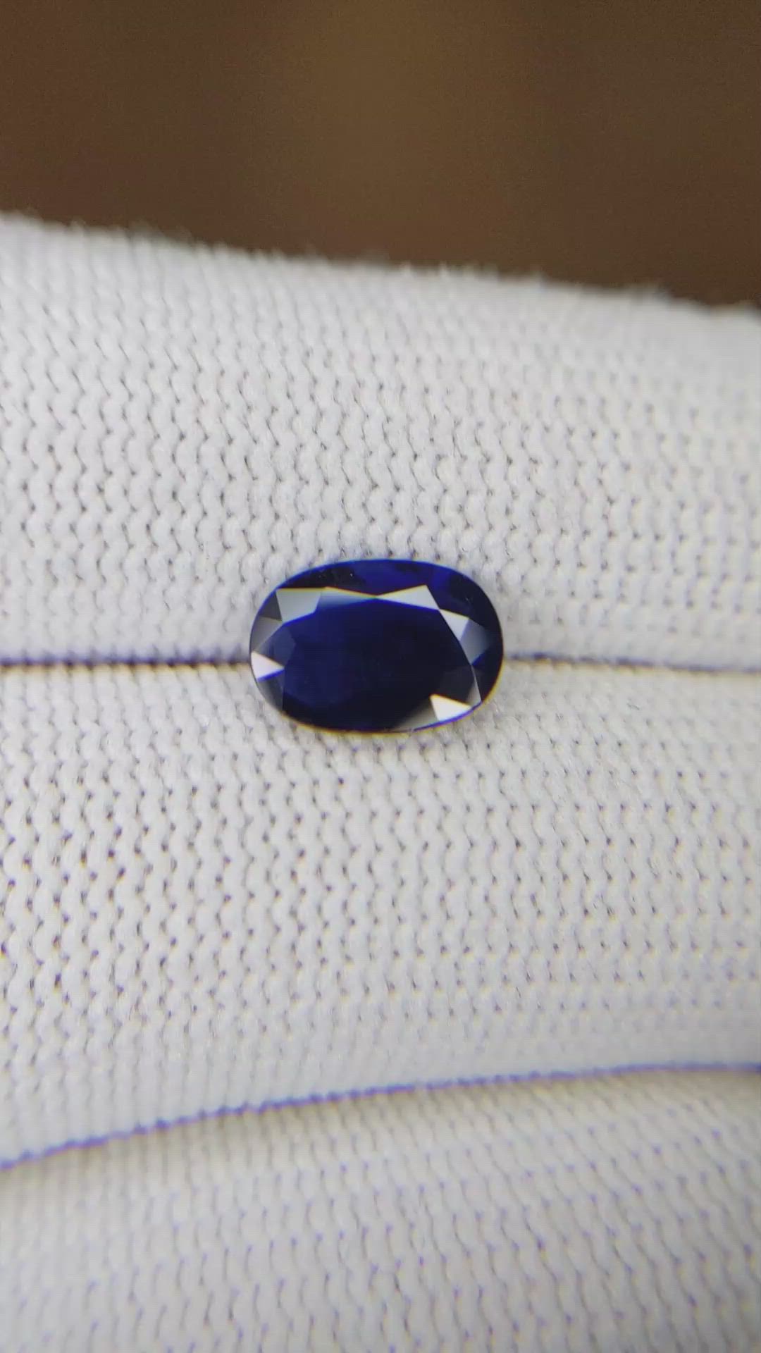 1.49 Ct. Blue Sapphire from Ceylon (Sri Lanka) Size Video