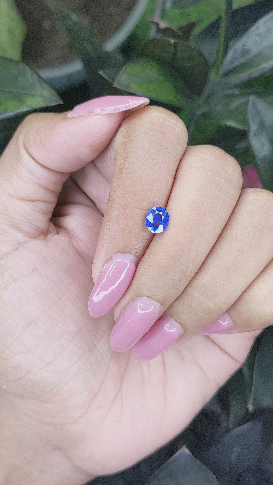 0.90 Ct. Blue Sapphire from Ceylon (Sri Lanka) Size Video