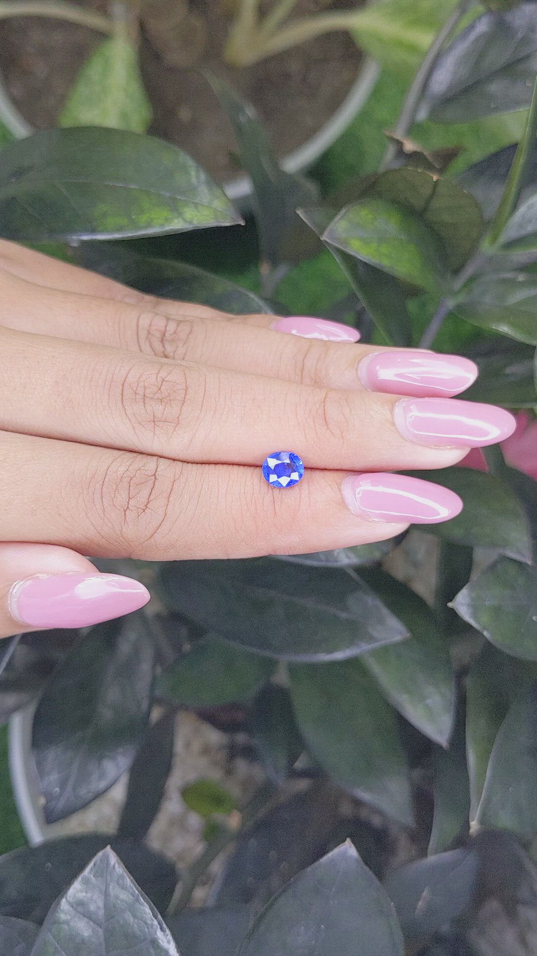 0.90 Ct. Blue Sapphire from Ceylon (Sri Lanka) Size Video