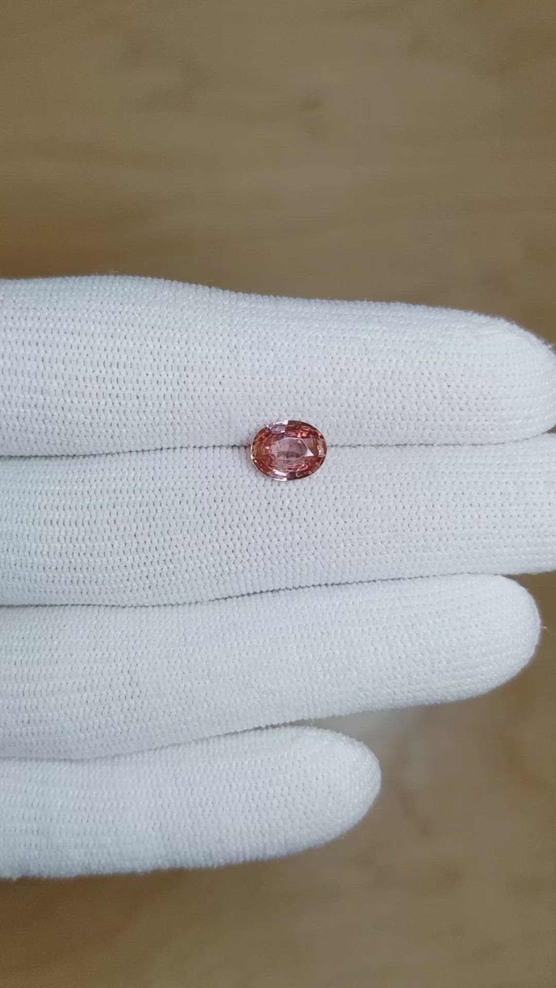 1.46 Ct. Padparadscha Sapphire from Ceylon (Sri Lanka) Size Video