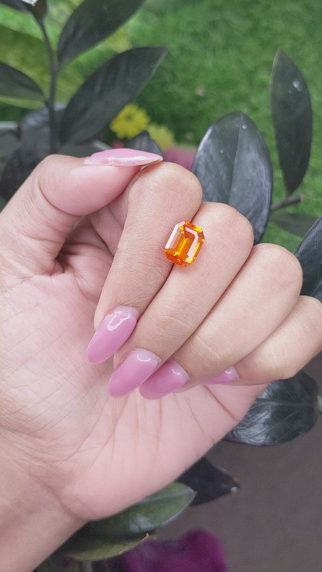 4.21 Ct. Orange Sapphire from Ceylon (Sri Lanka) Size Video