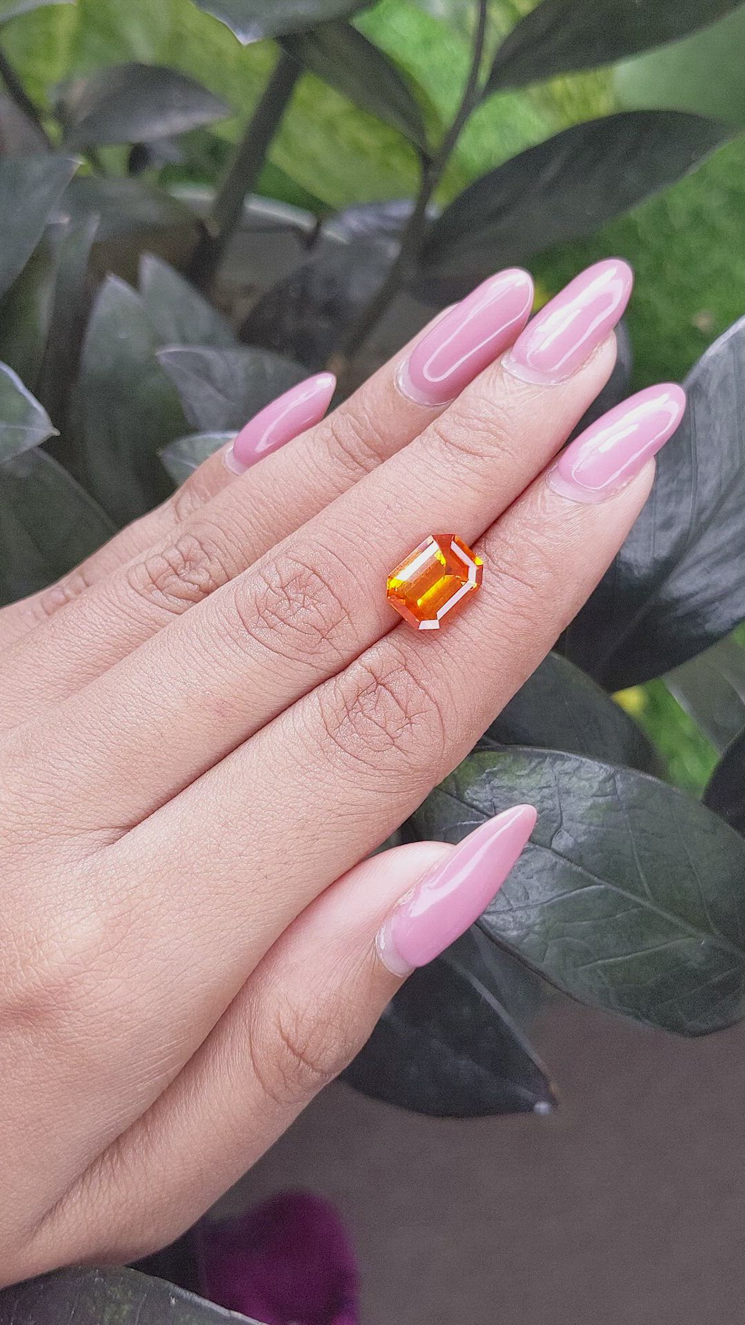 4.21 Ct. Orange Sapphire from Ceylon (Sri Lanka) Size Video