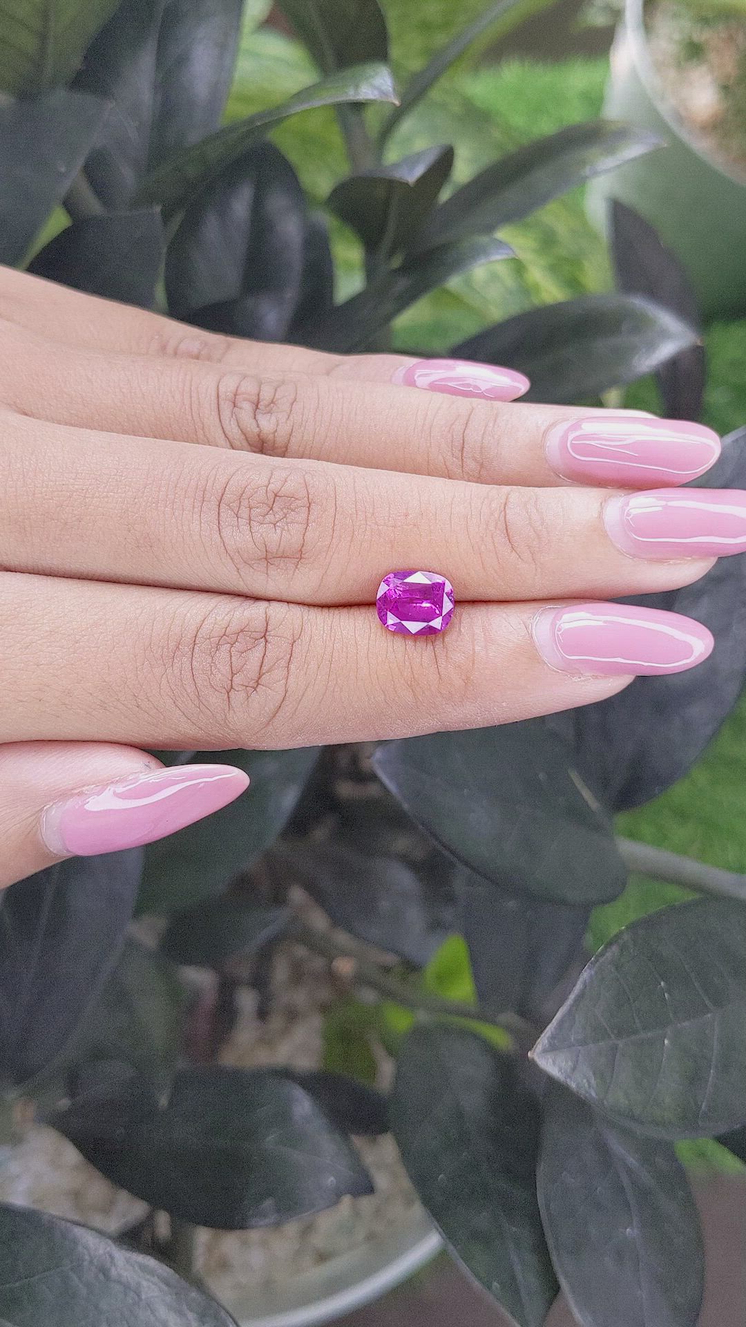 2.13 Ct. Pinkish Purple Sapphire from Ceylon (Sri Lanka) Size Video