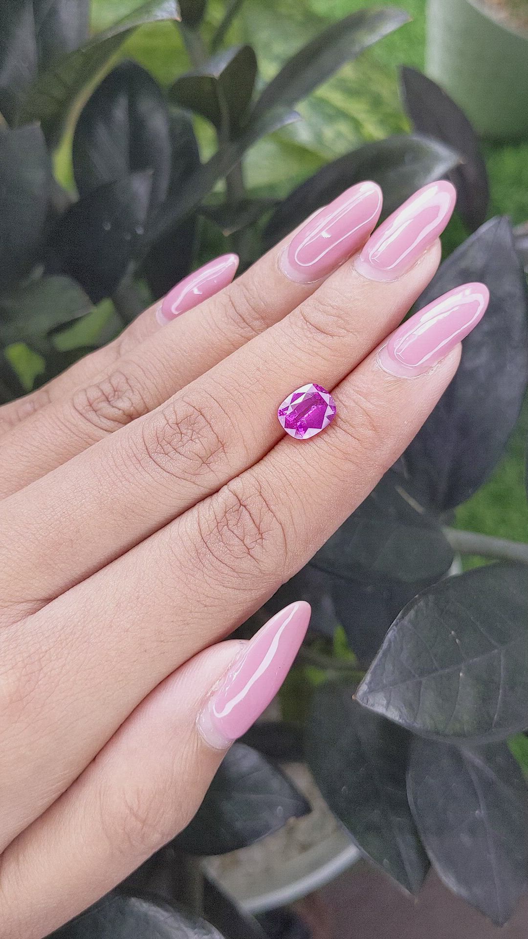 2.13 Ct. Pinkish Purple Sapphire from Ceylon (Sri Lanka) Size Video