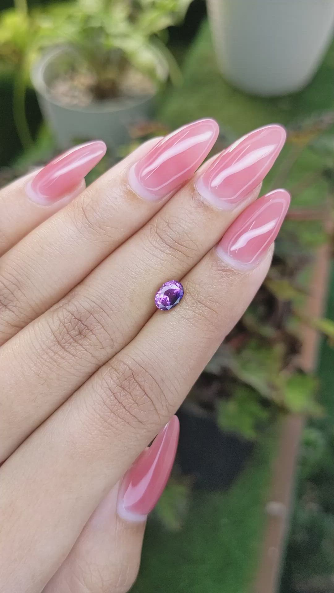 1.09 Ct. Bi Color Sapphire from Ceylon (Sri Lanka) Size Video