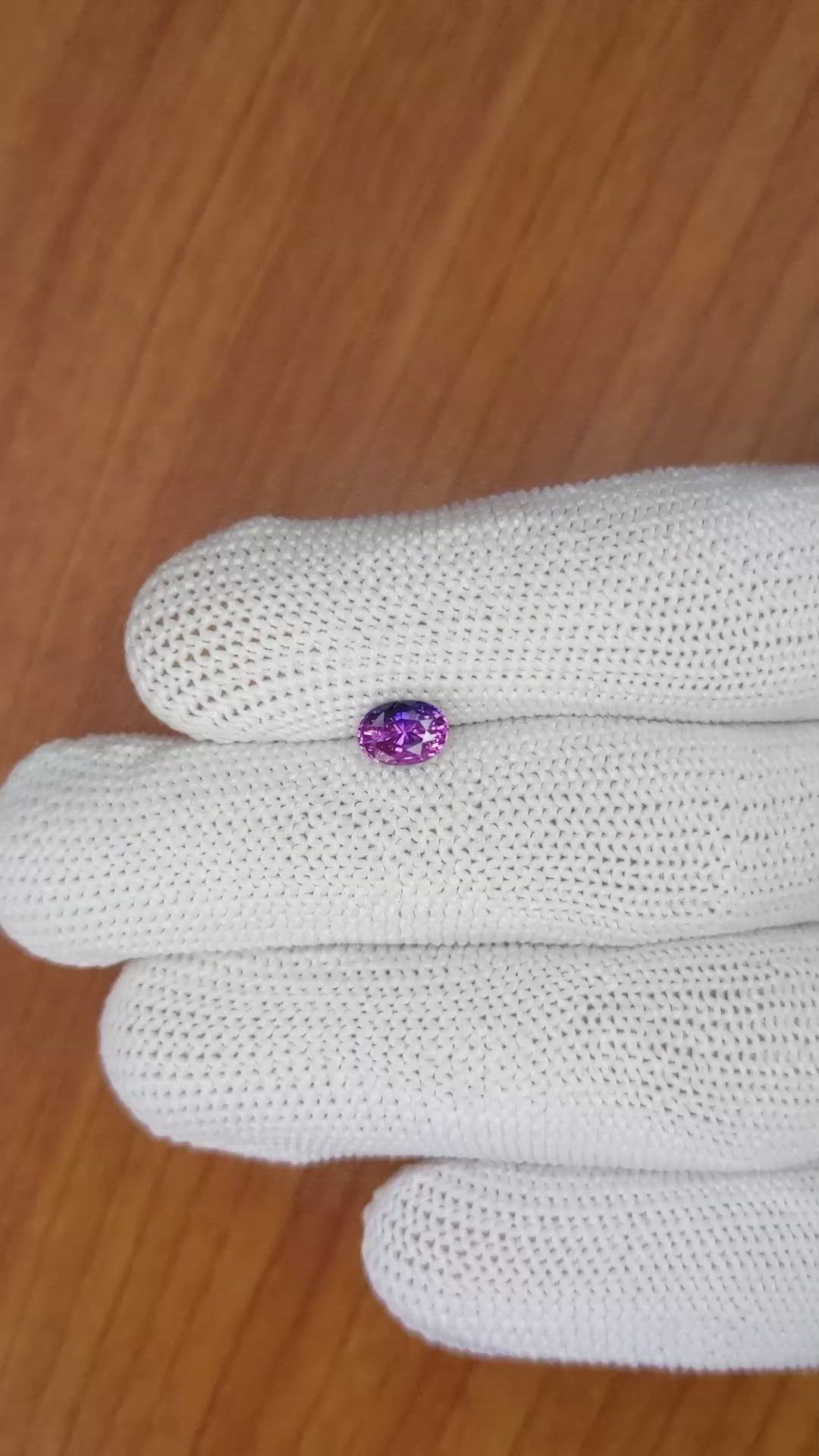 1.09 Ct. Bi Color Sapphire from Ceylon (Sri Lanka) Size Video