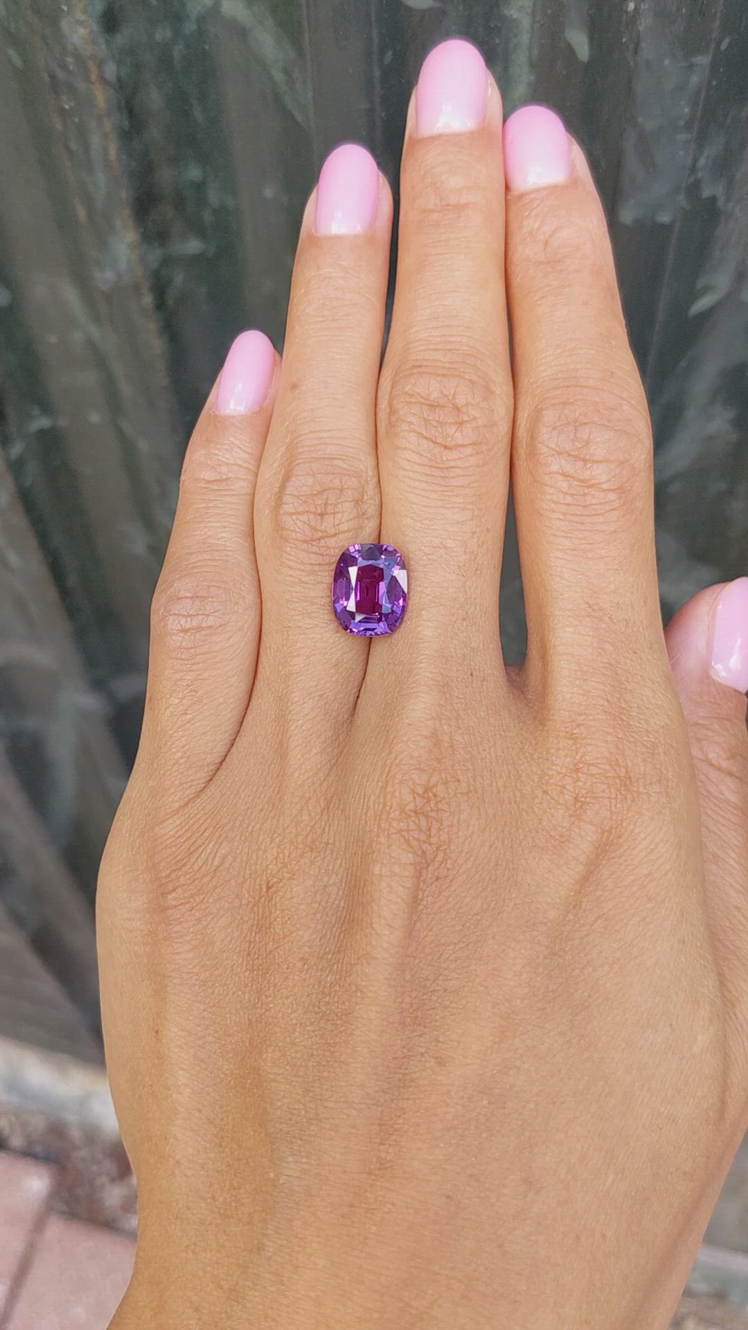 5.01 Ct. Pinkish Purple Sapphire from Ceylon (Sri Lanka) Size Video