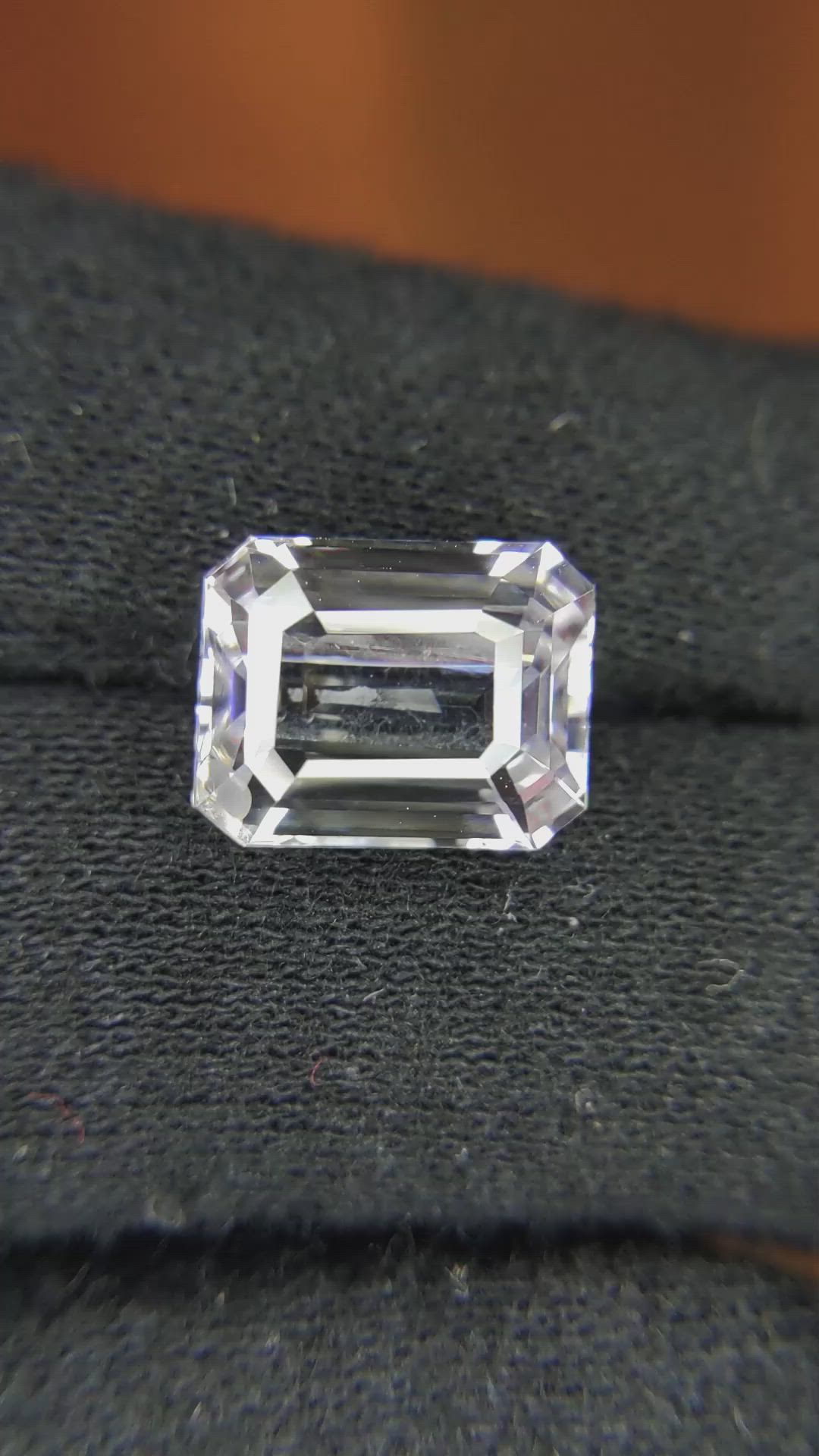 7.55 Ct. White Sapphire from Ceylon (Sri Lanka) Size Video
