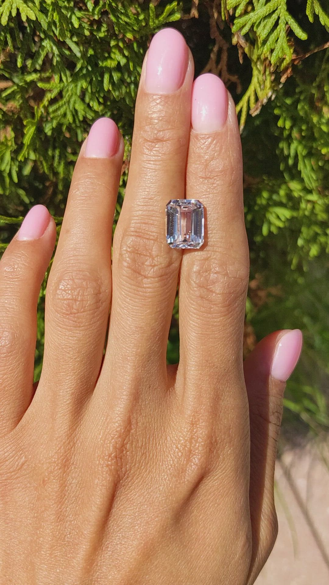 7.55 Ct. White Sapphire from Ceylon (Sri Lanka) Size Video