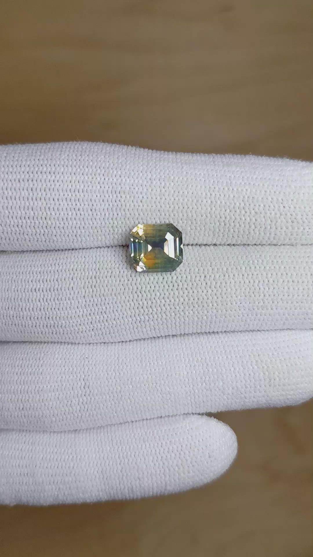 4.06 Ct. Bi Color Sapphire from Ceylon (Sri Lanka) Size Video