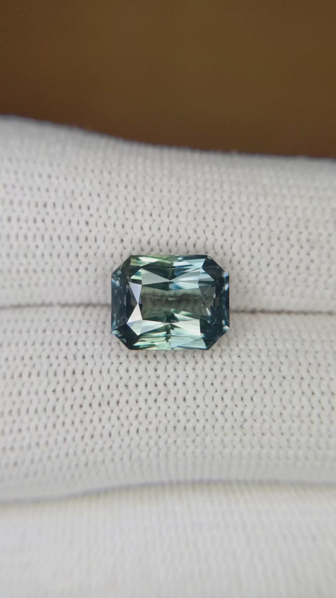 6.14 Ct. Greenish Blue Sapphire from Ceylon (Sri Lanka) Size Video