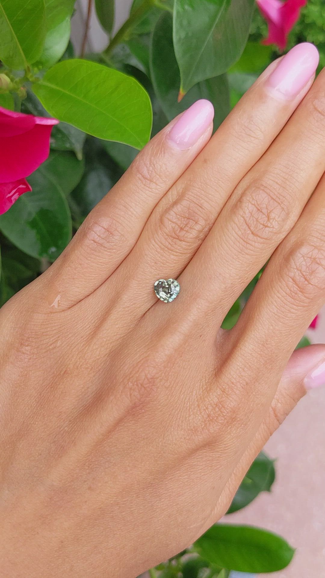 1.01 Ct. Green Sapphire from Ceylon (Sri Lanka) Size Video