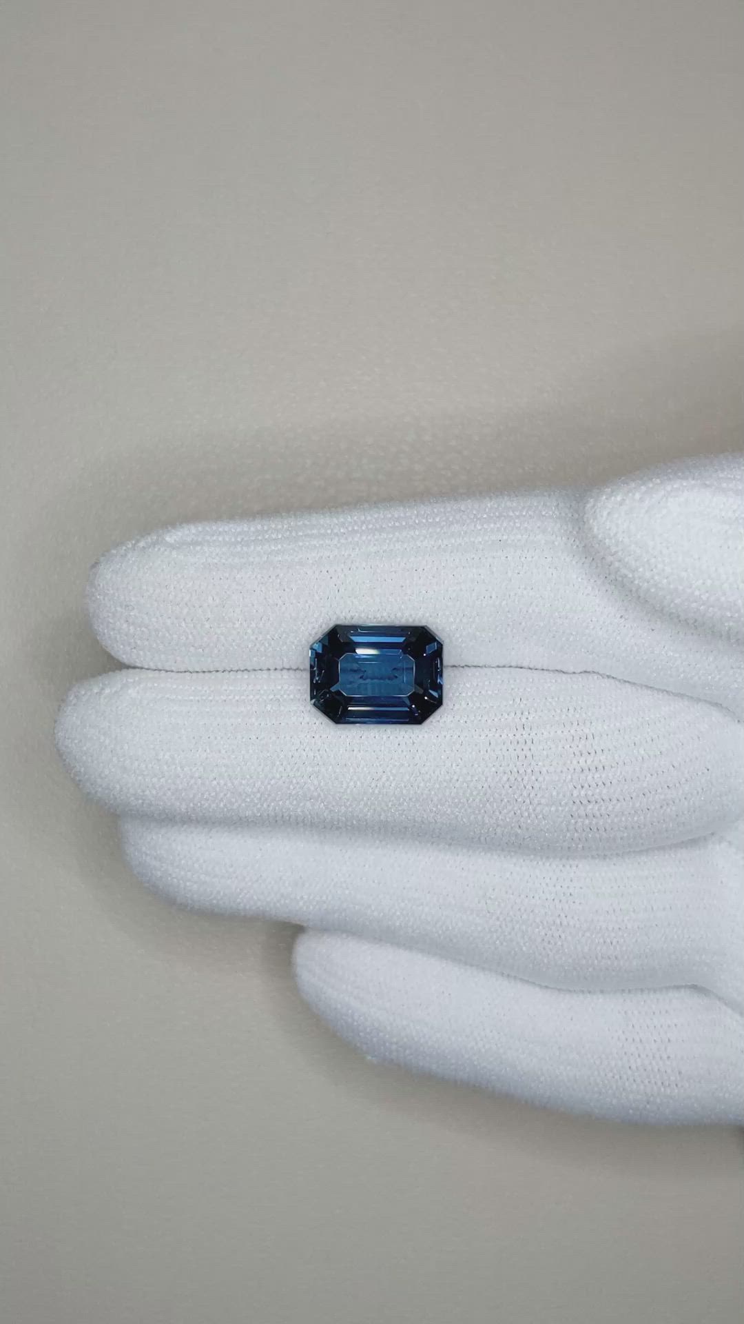 6.60 Ct. Blue Sapphire from Ceylon (Sri Lanka) Size Video