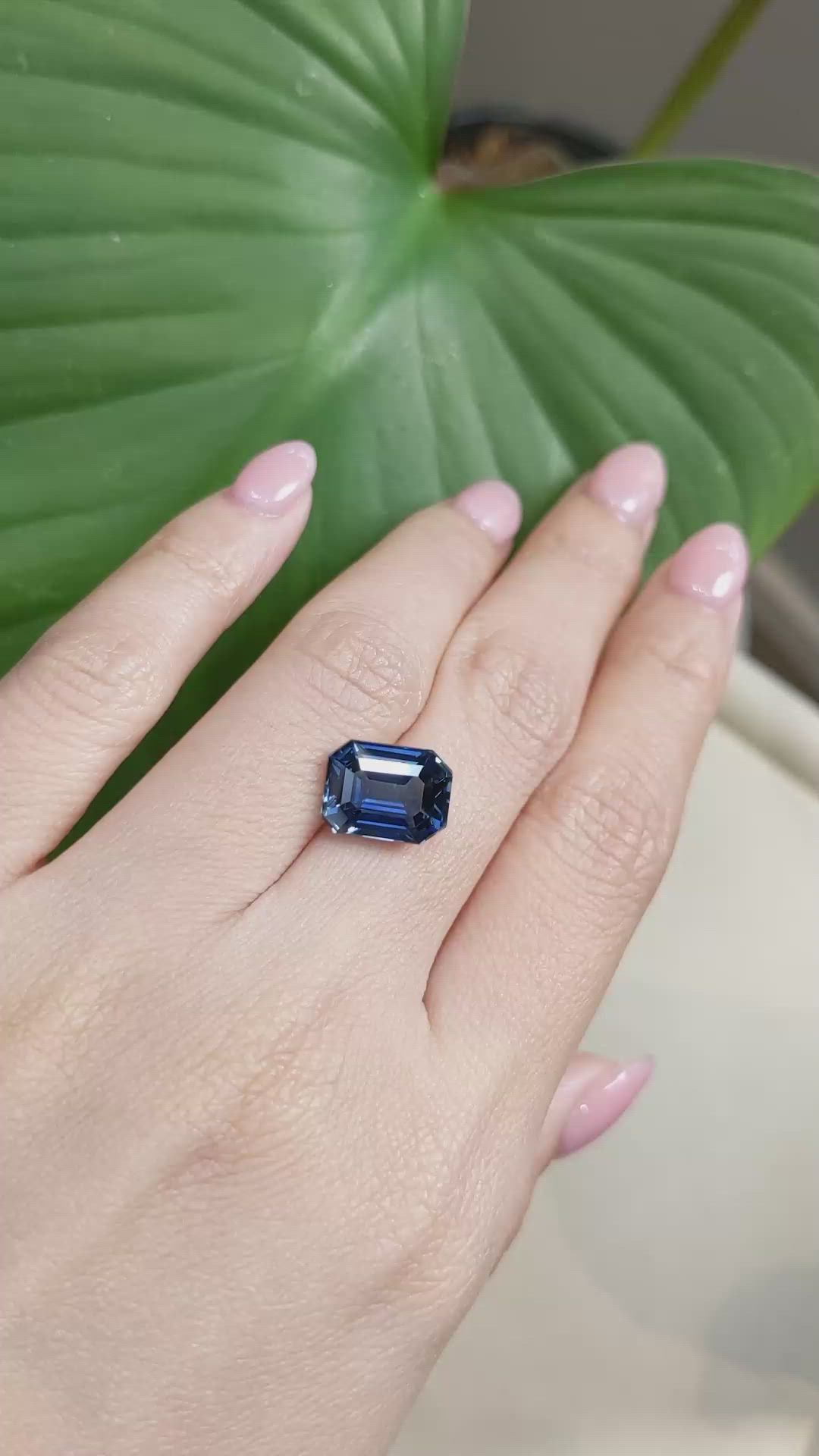 6.60 Ct. Blue Sapphire from Ceylon (Sri Lanka) Size Video
