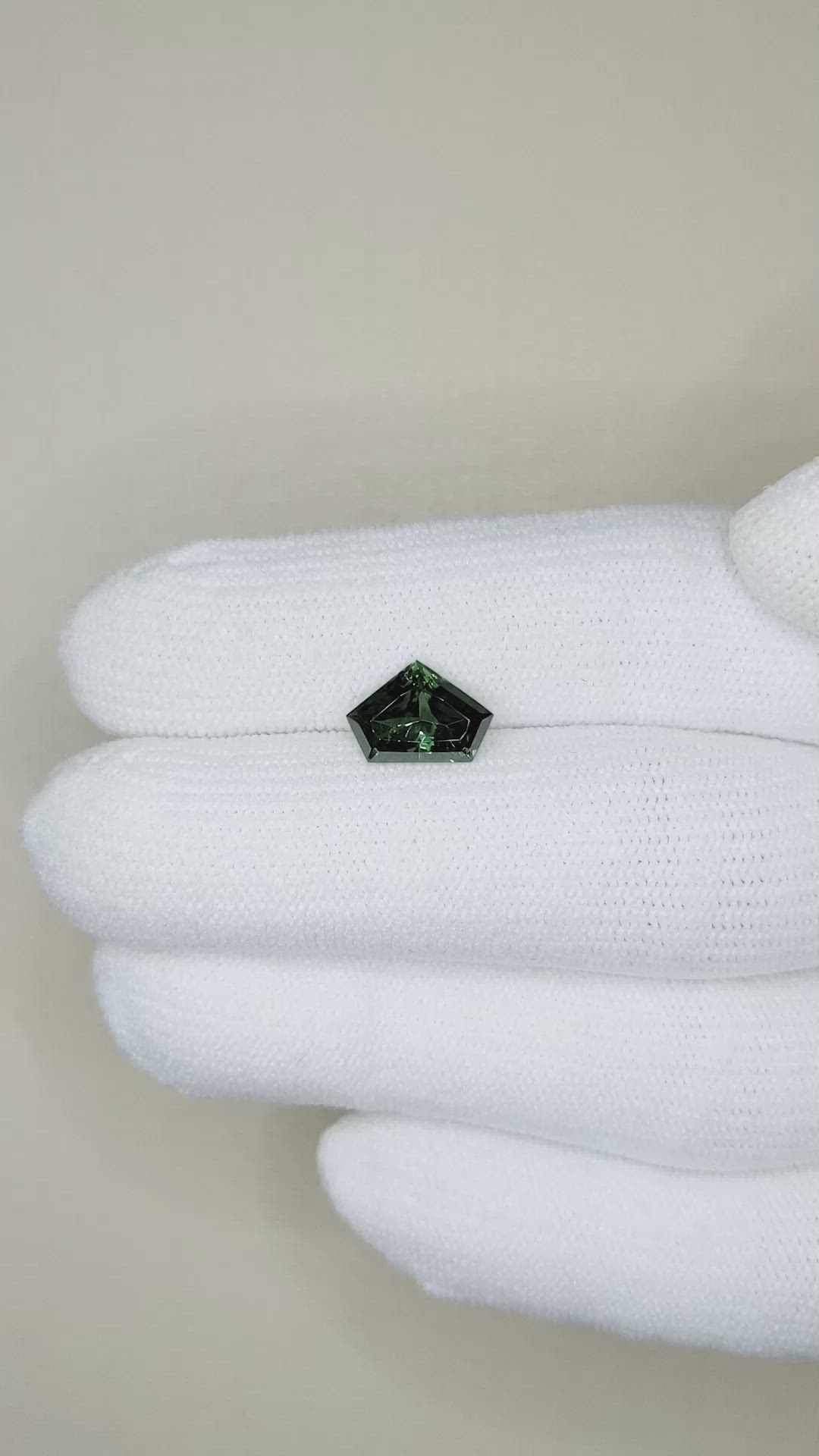 2.15 Ct. Green Sapphire from Ceylon (Sri Lanka) Size Video