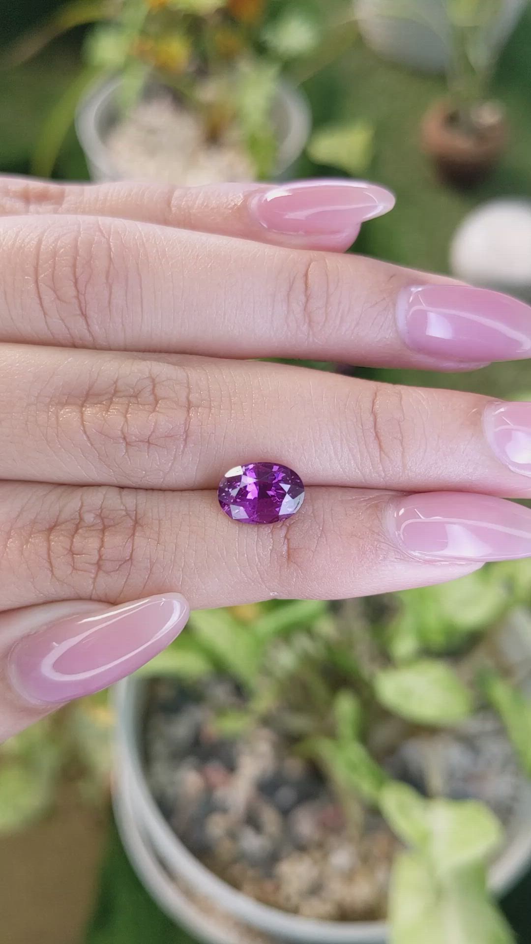 3.51 Ct. Pinkish Purple Sapphire from Ceylon (Sri Lanka) Size Video