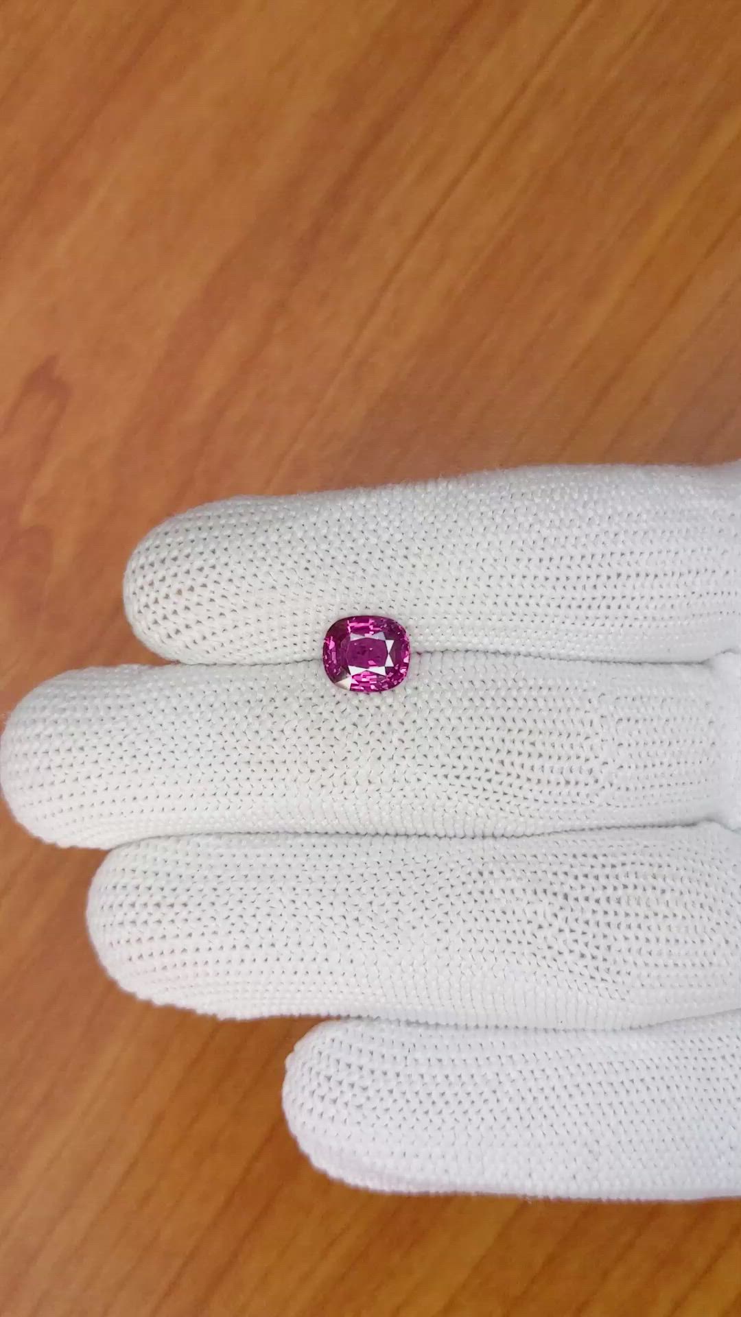 2.04 Ct. Purplish Pink Sapphire from Ceylon (Sri Lanka) Size Video