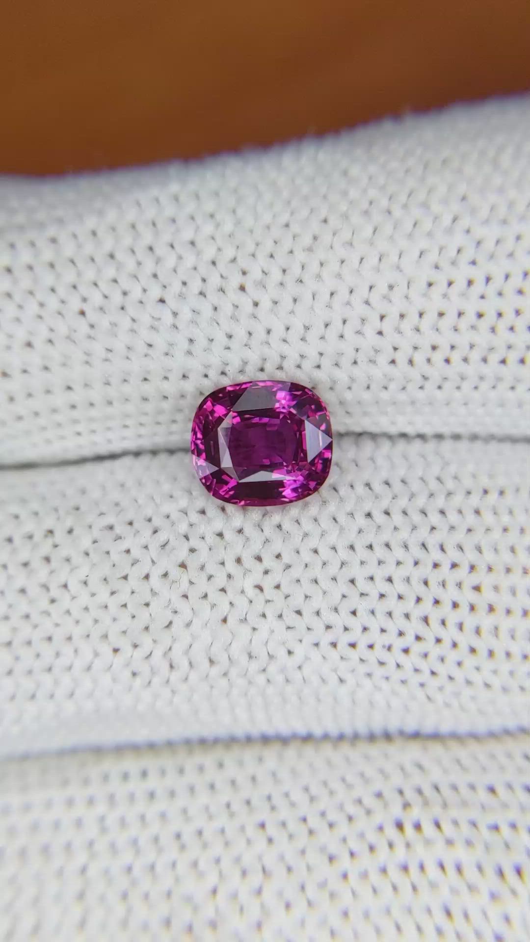 2.04 Ct. Purplish Pink Sapphire from Ceylon (Sri Lanka) Size Video