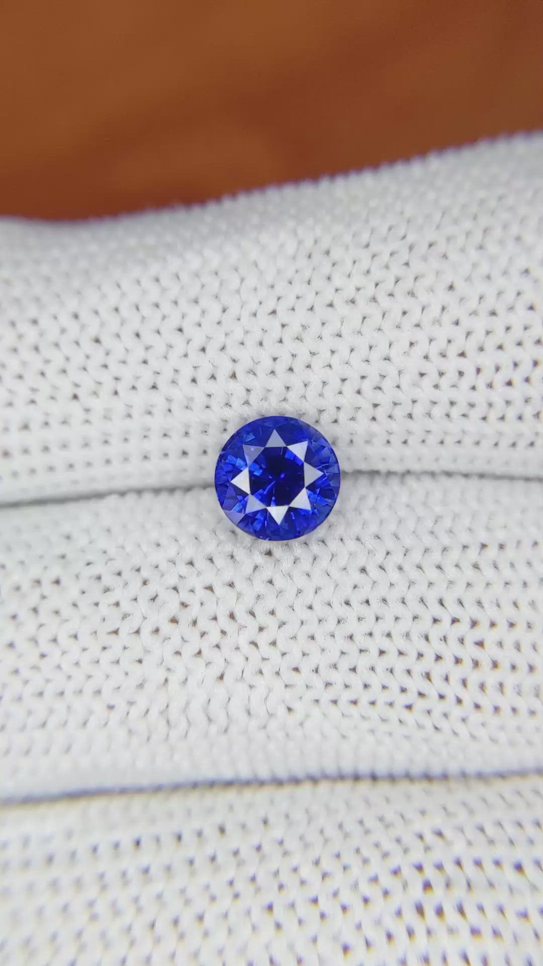 1.82 Ct. Blue Sapphire from Ceylon (Sri Lanka) Size Video