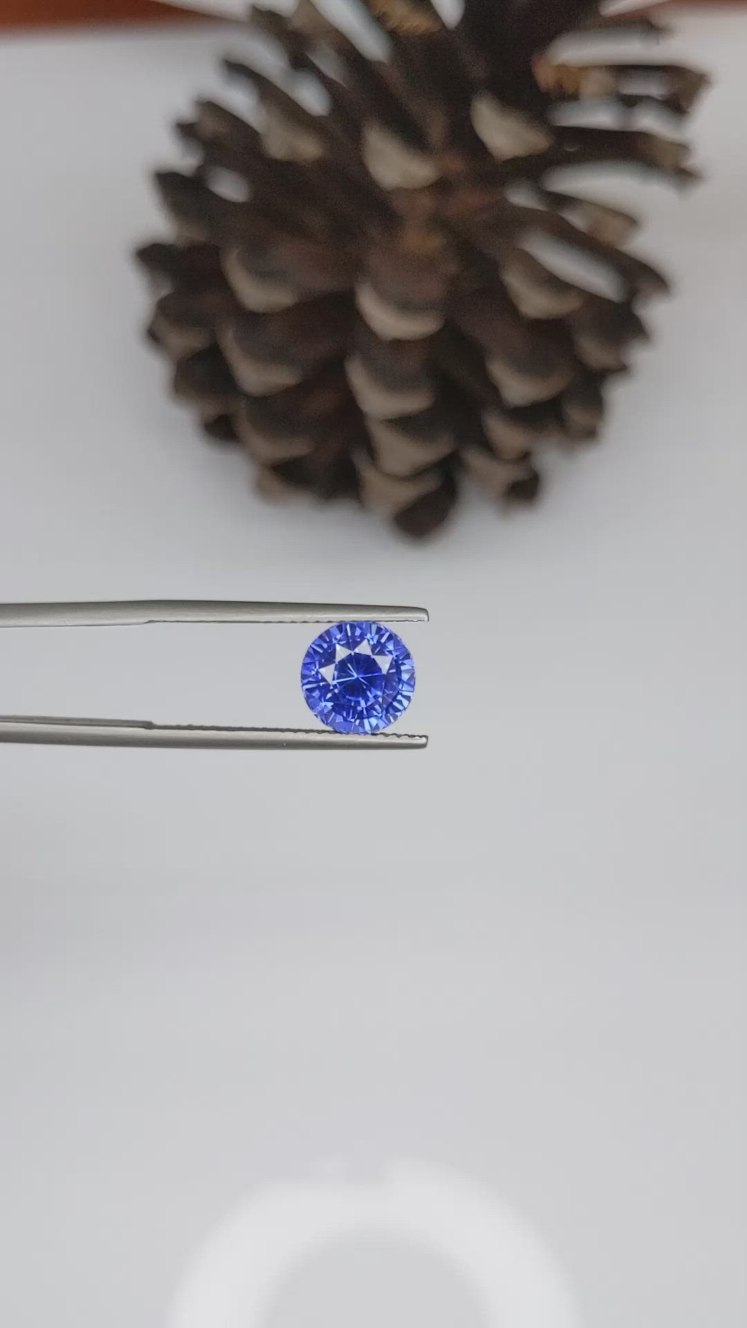 3.30 Ct. Blue Sapphire from Ceylon (Sri Lanka) Size Video