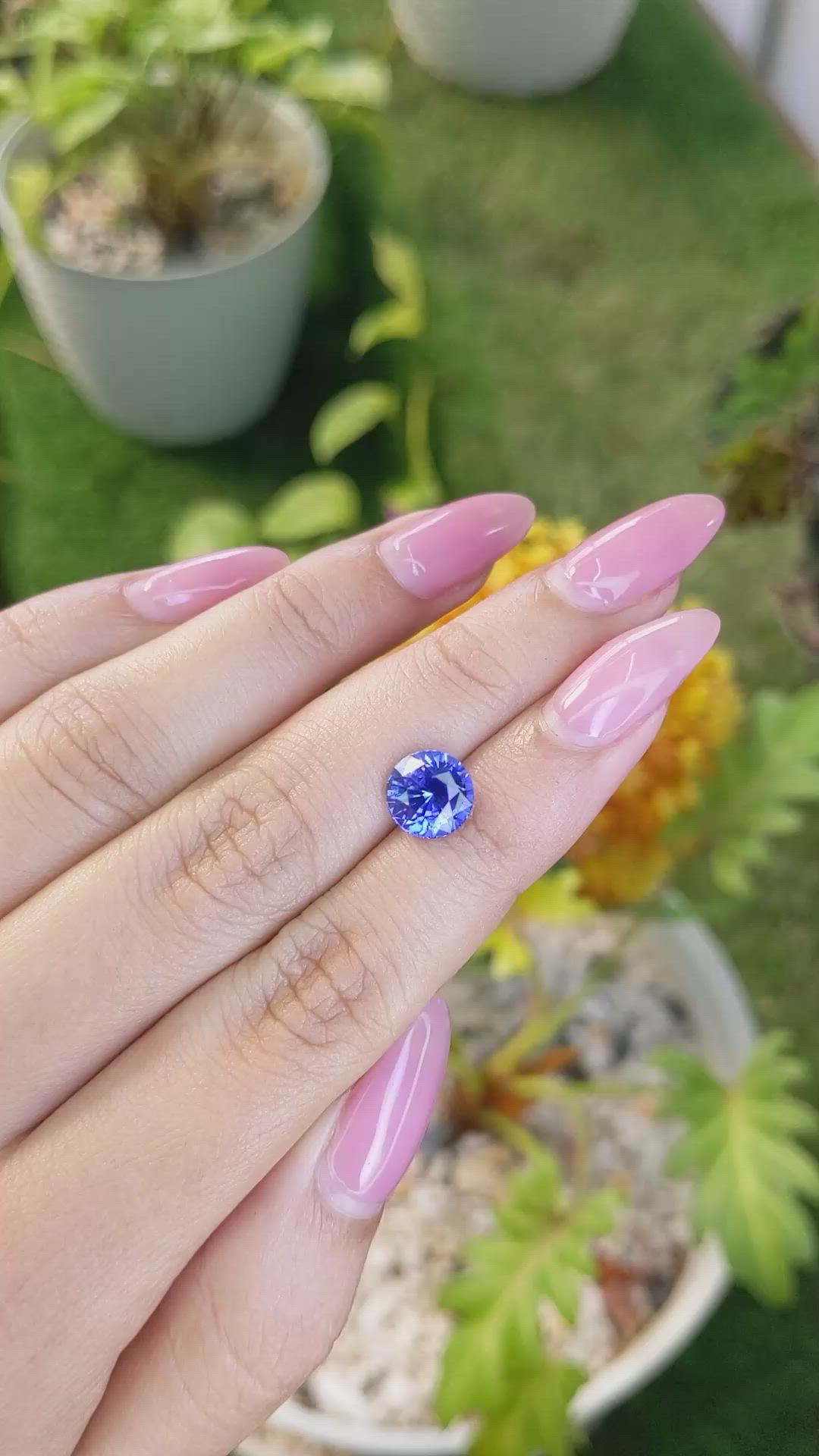 3.30 Ct. Blue Sapphire from Ceylon (Sri Lanka) Size Video