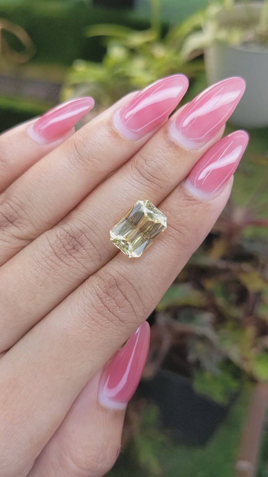 7.92 Ct. Yellow Sapphire from Ceylon (Sri Lanka) Size Video