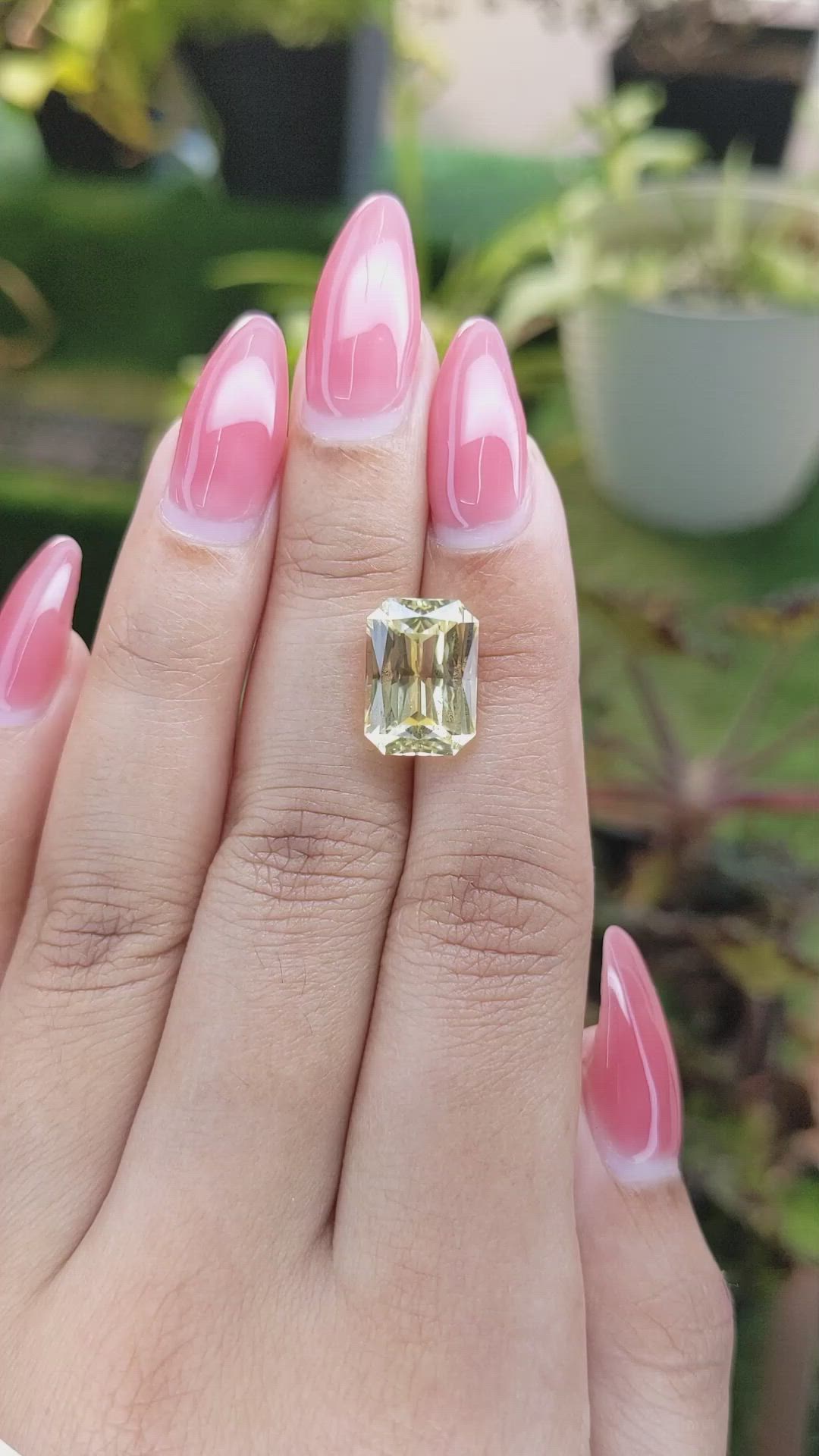 7.92 Ct. Yellow Sapphire from Ceylon (Sri Lanka) Size Video