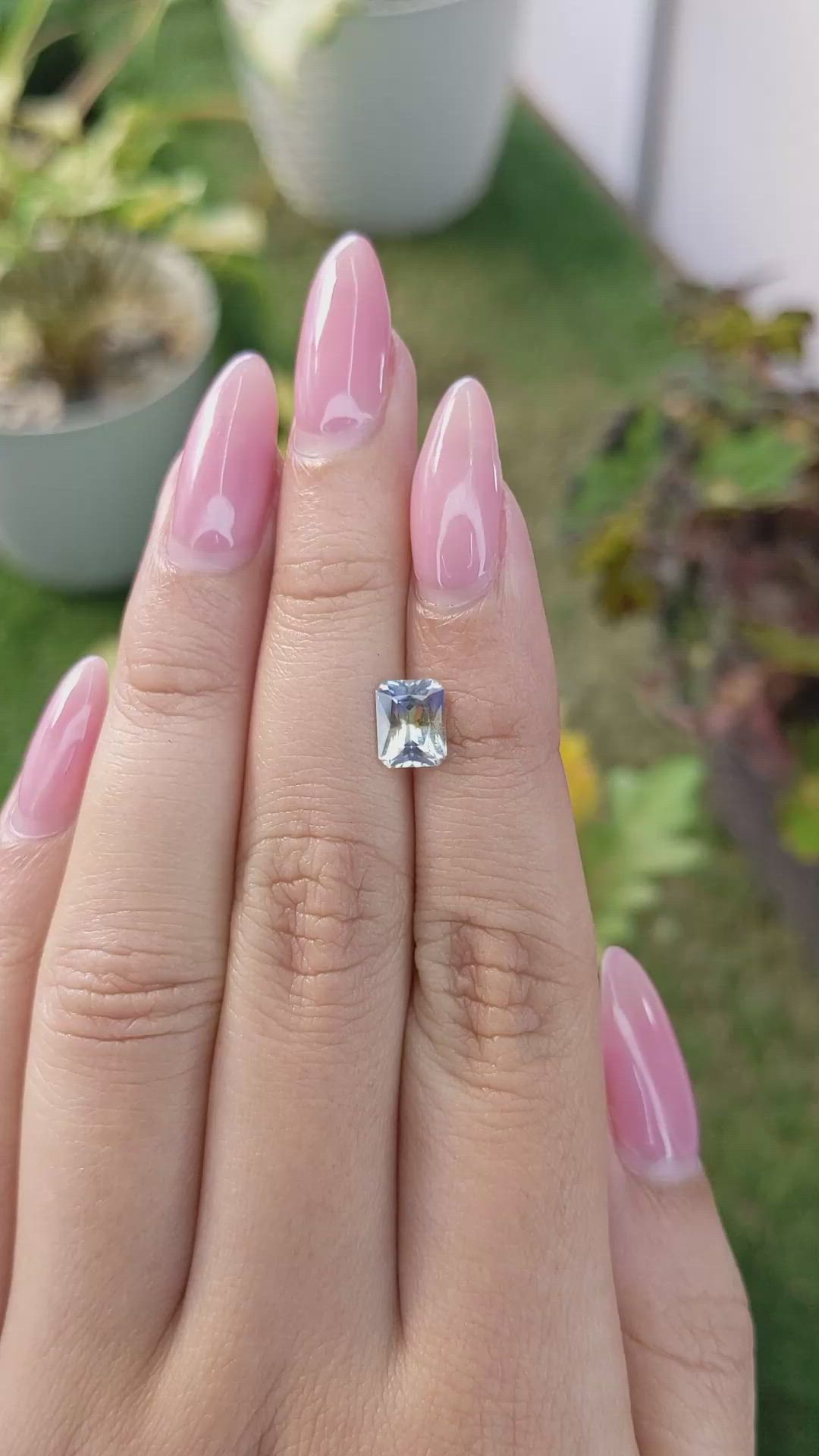 1.38 Ct. Bi Color Sapphire from Ceylon (Sri Lanka) Size Video