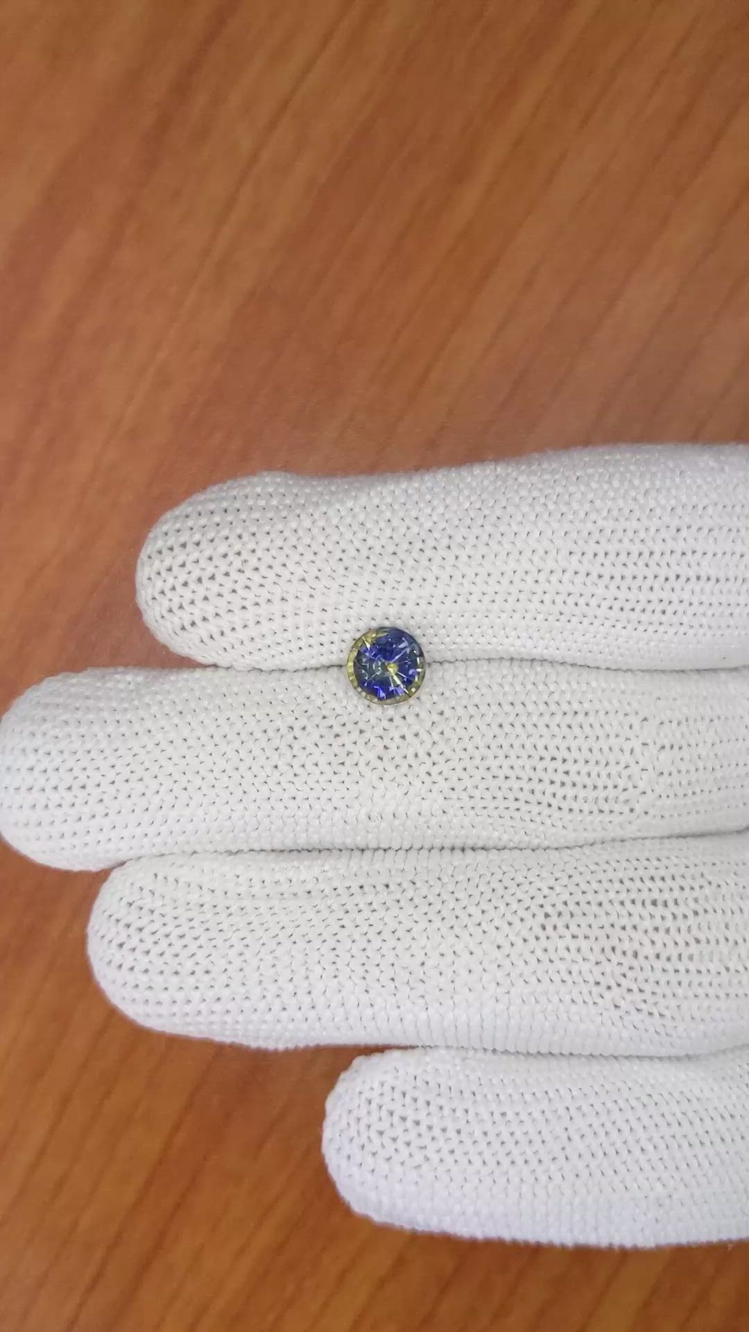 1.30 Ct. Bi Color Sapphire from Ceylon (Sri Lanka) Size Video