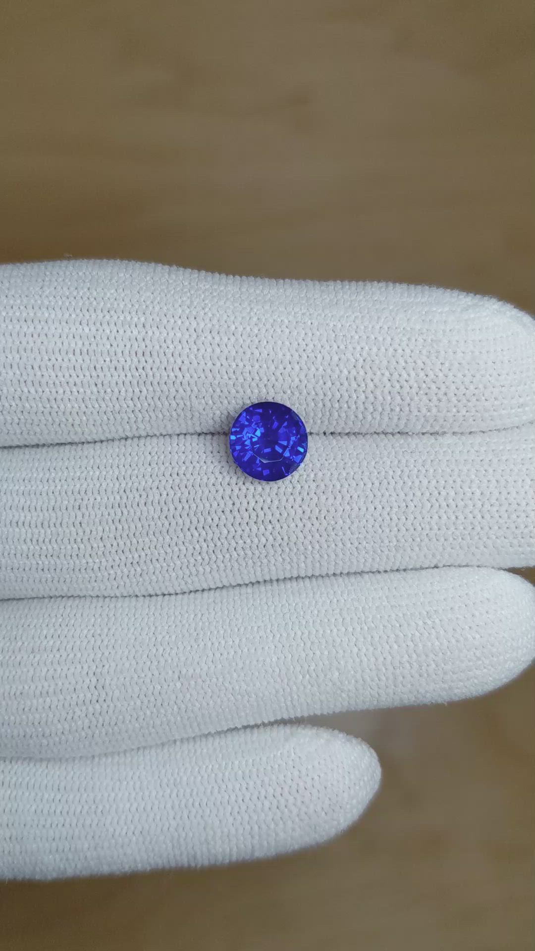 2.76 Ct. Blue Sapphire from Ceylon (Sri Lanka) Size Video