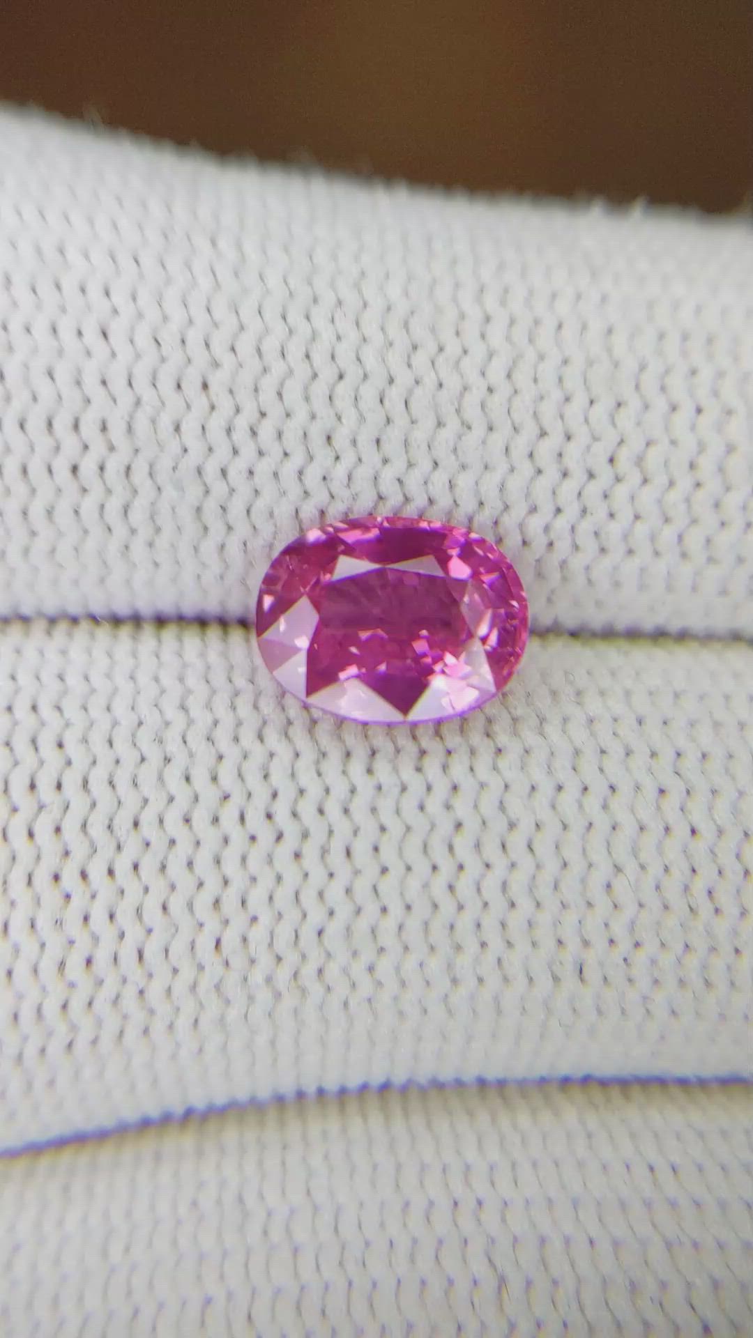 2.26 Ct. Pink Sapphire from Ceylon (Sri Lanka) Size Video