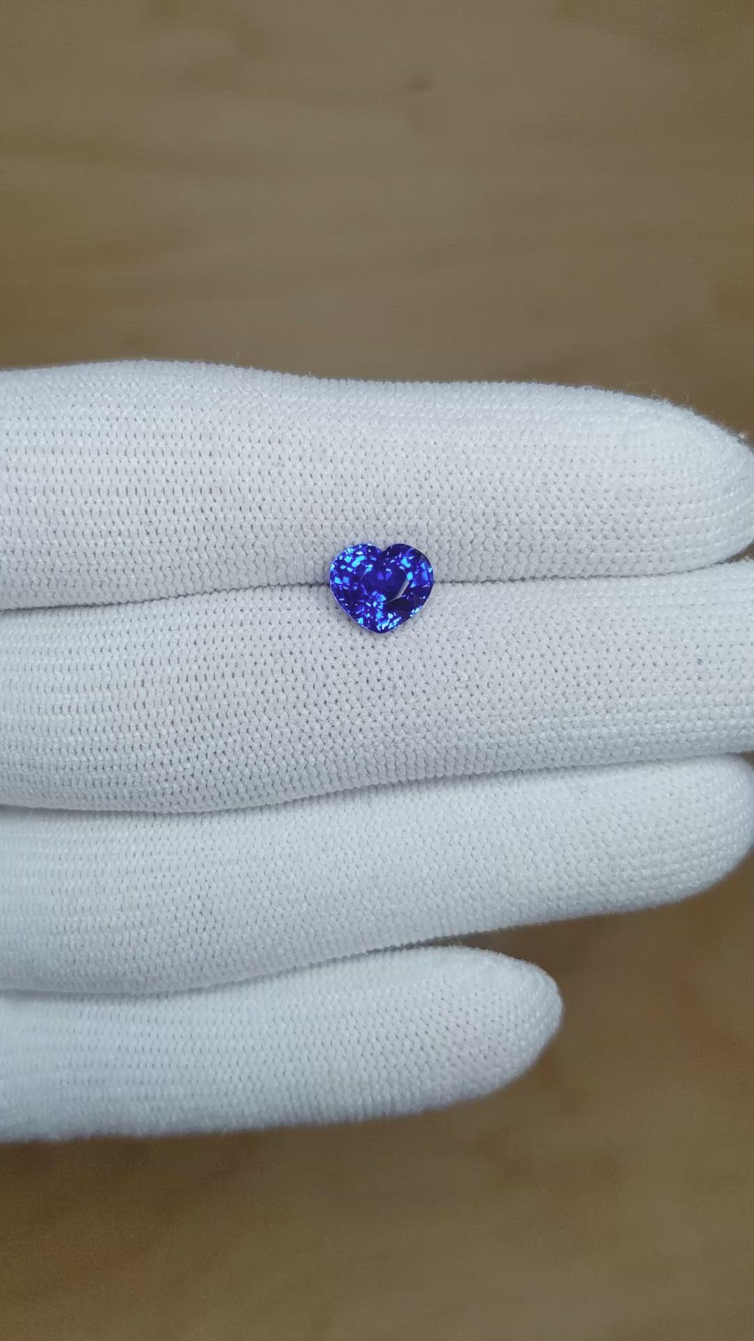 2.13 Ct. Blue Sapphire from Ceylon (Sri Lanka) Size Video